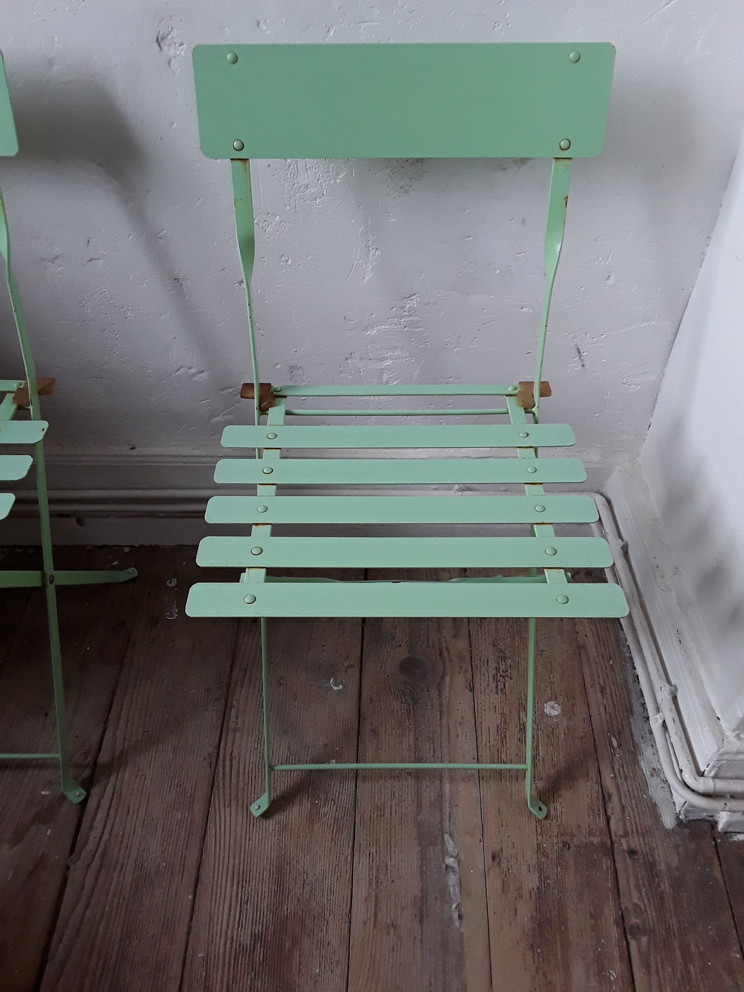 Vintage table and garden chairs