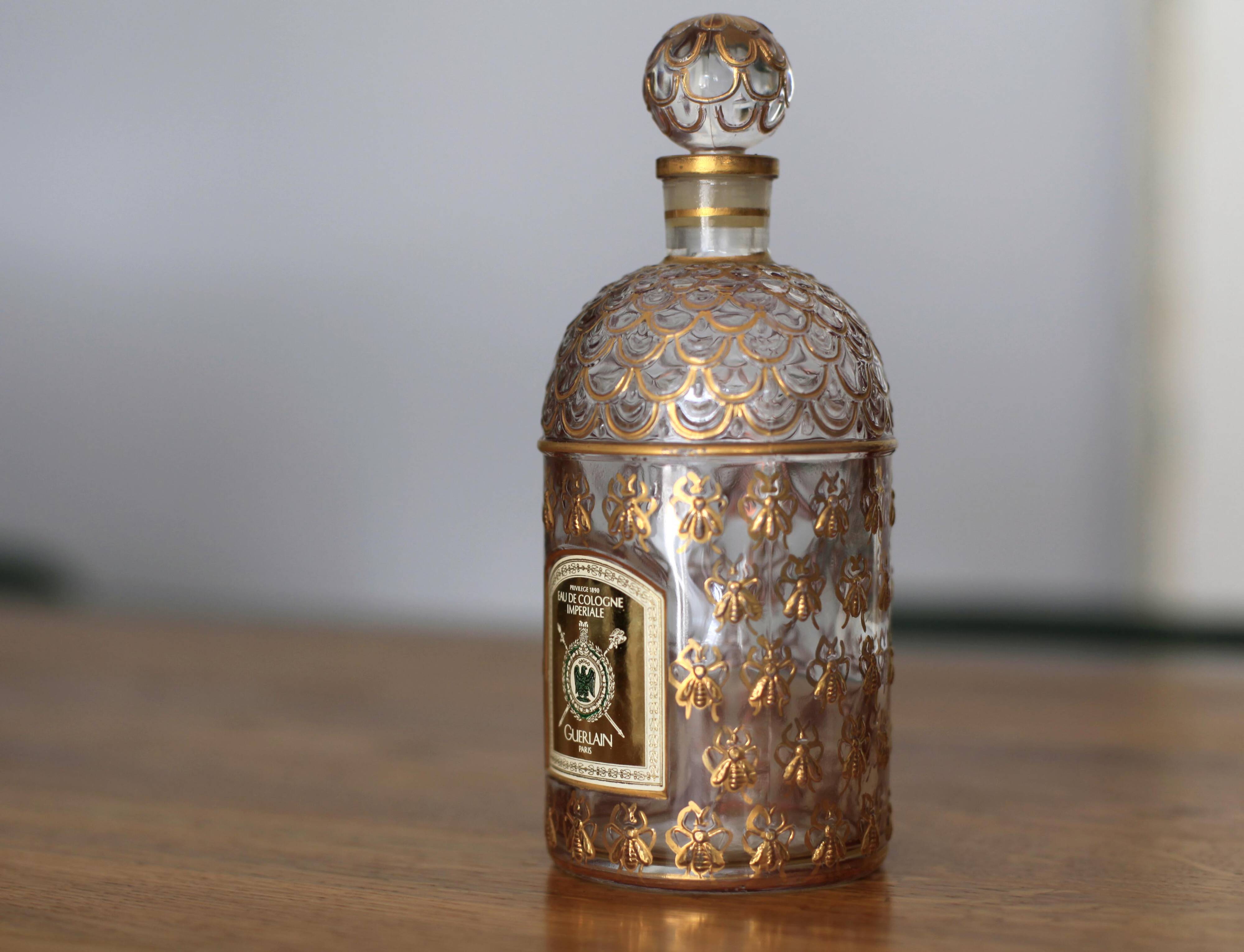 Flacon Guerlain abeilles dorées peint main