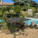 Table de jardin en fer forgé