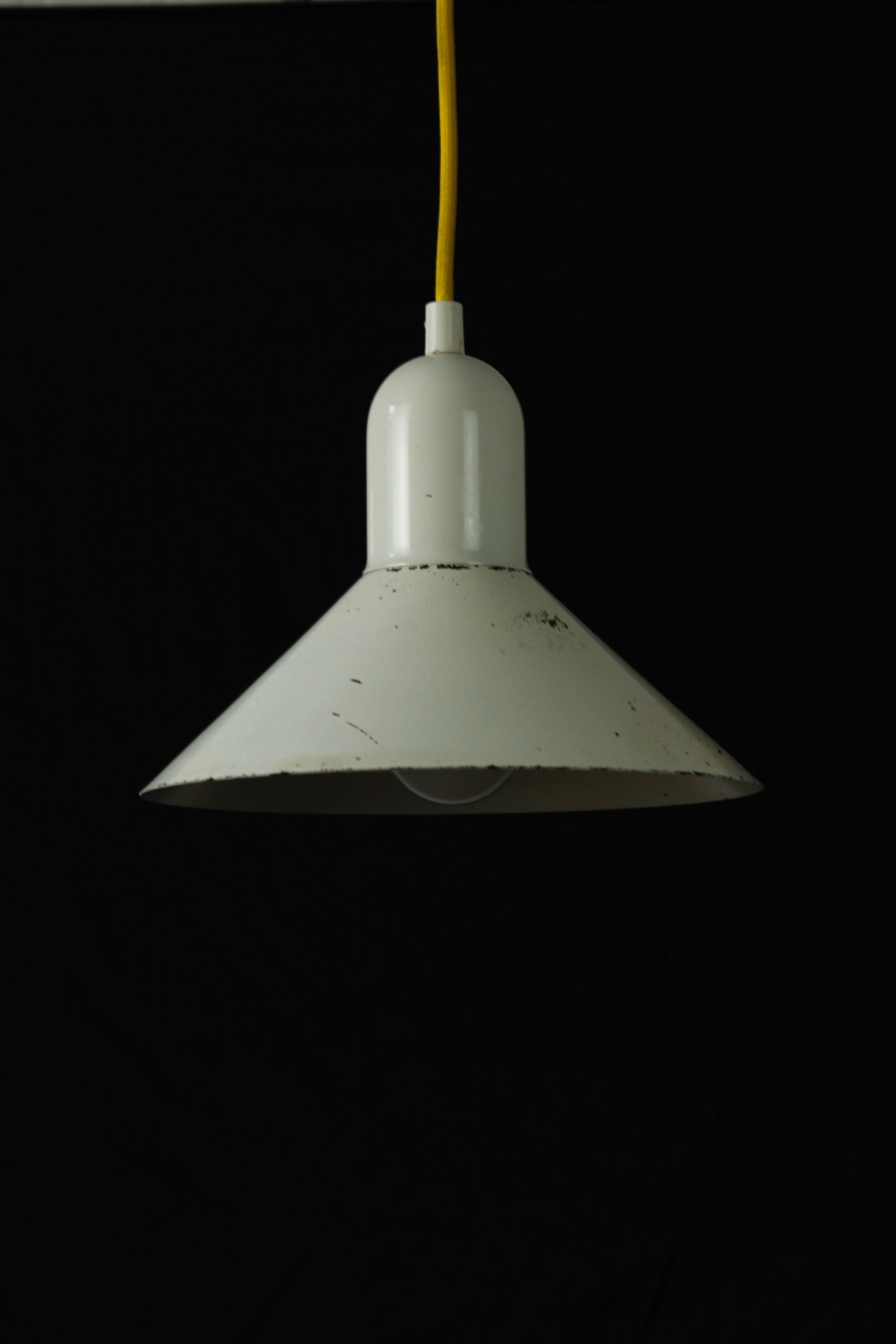 Suspension vintage industrielle design années 60