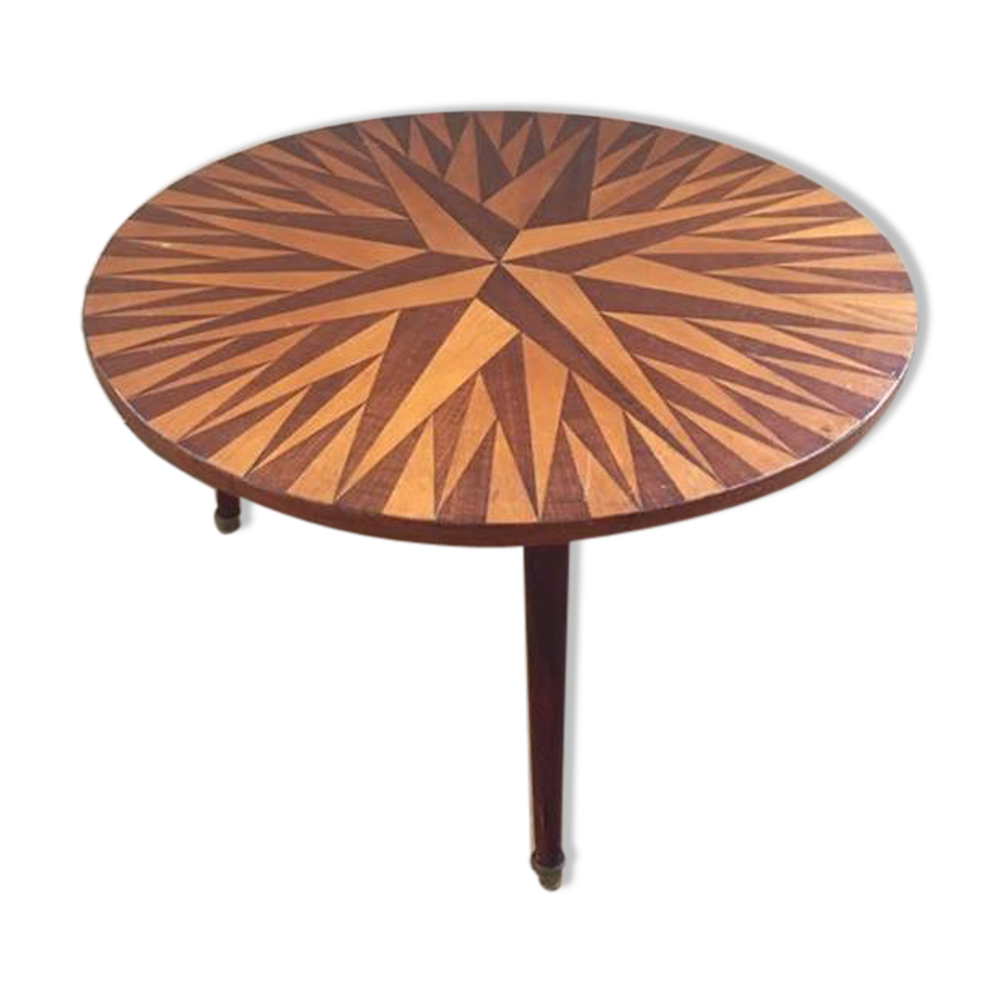Tables basses gigognes en marqueterie de paille