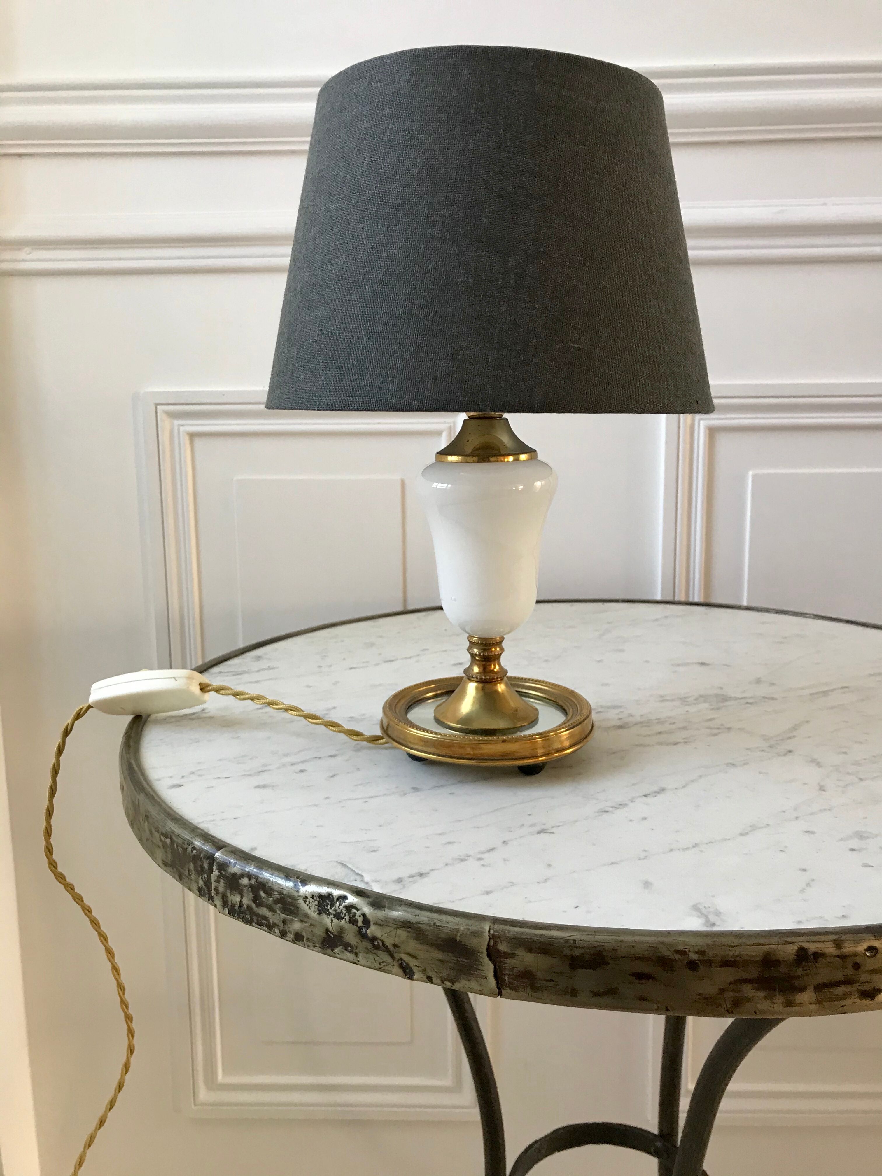 Table lamp in alabaster and brass 50s