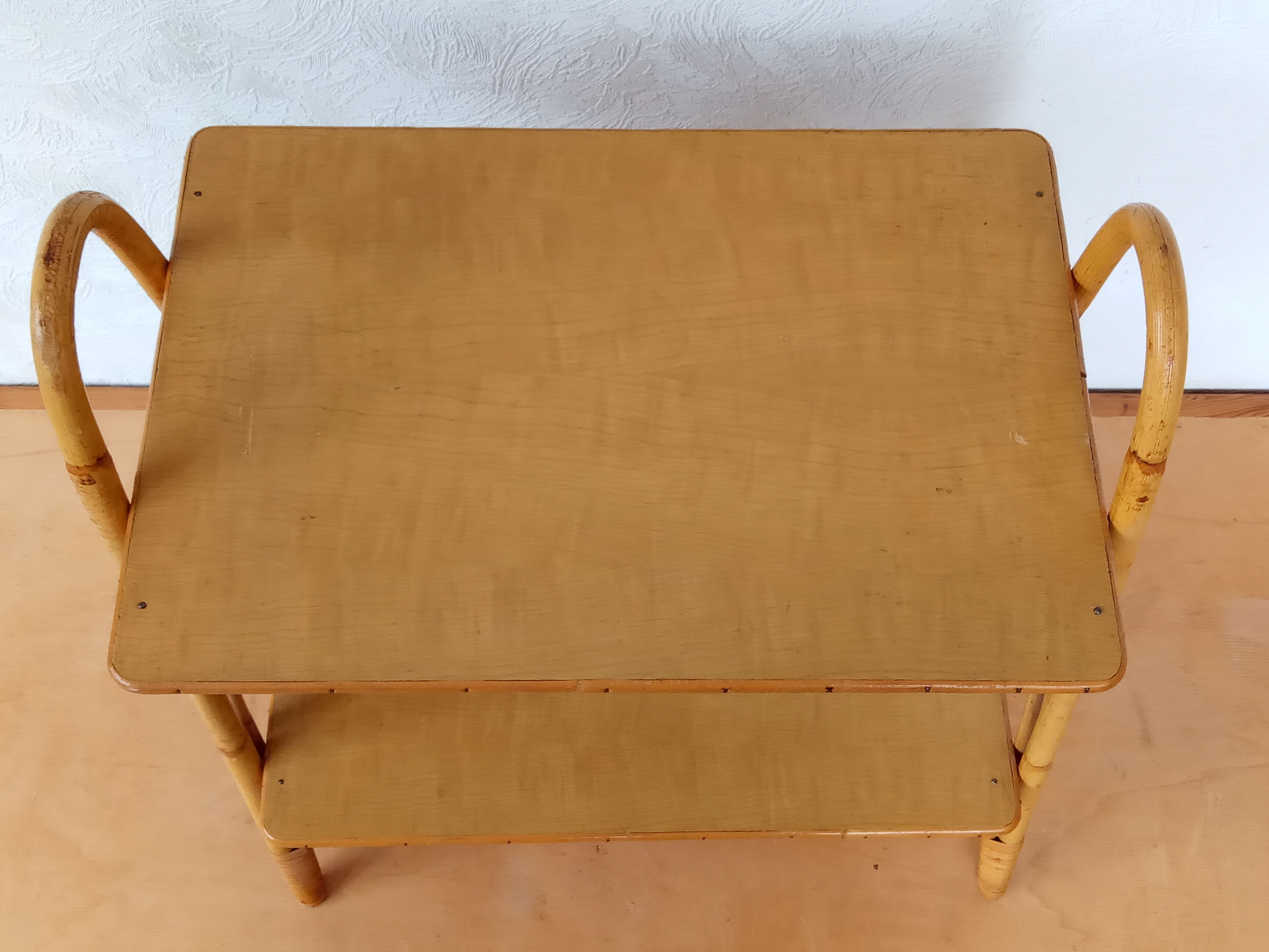 Rattan side table 50s