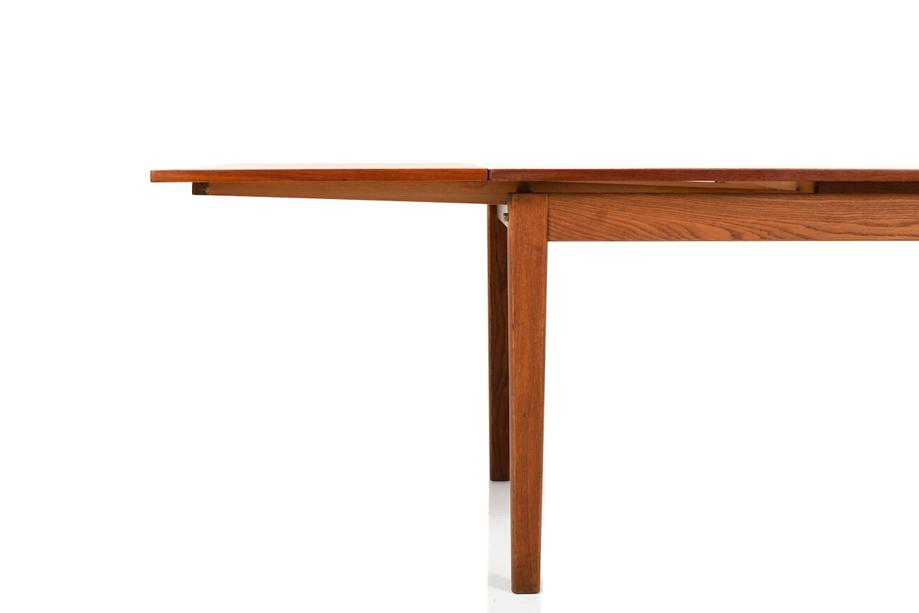 Old Børge Mogensen extendable dining table in teak & oak by FDB
