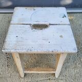 Vintage stool with grip