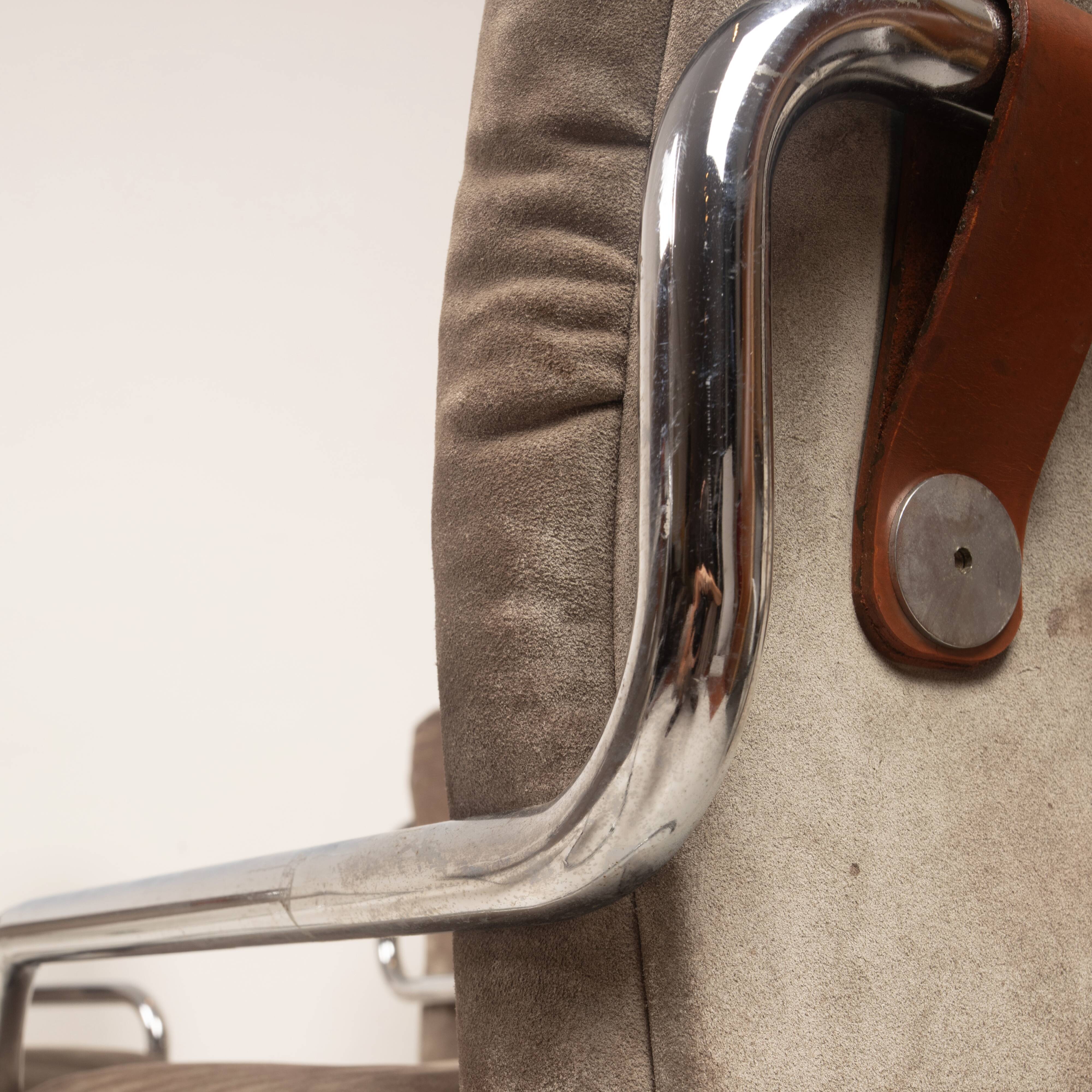 Guido Faleschini Italian Astro Chrome and Taupe Suede Armchairs for i4 Mariani
