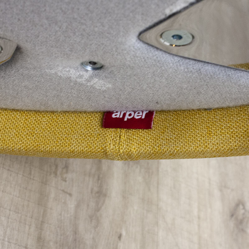 Fauteuil colina m arper jaune