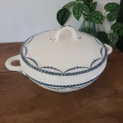 Ironstone soup tureen Vincennes Salins