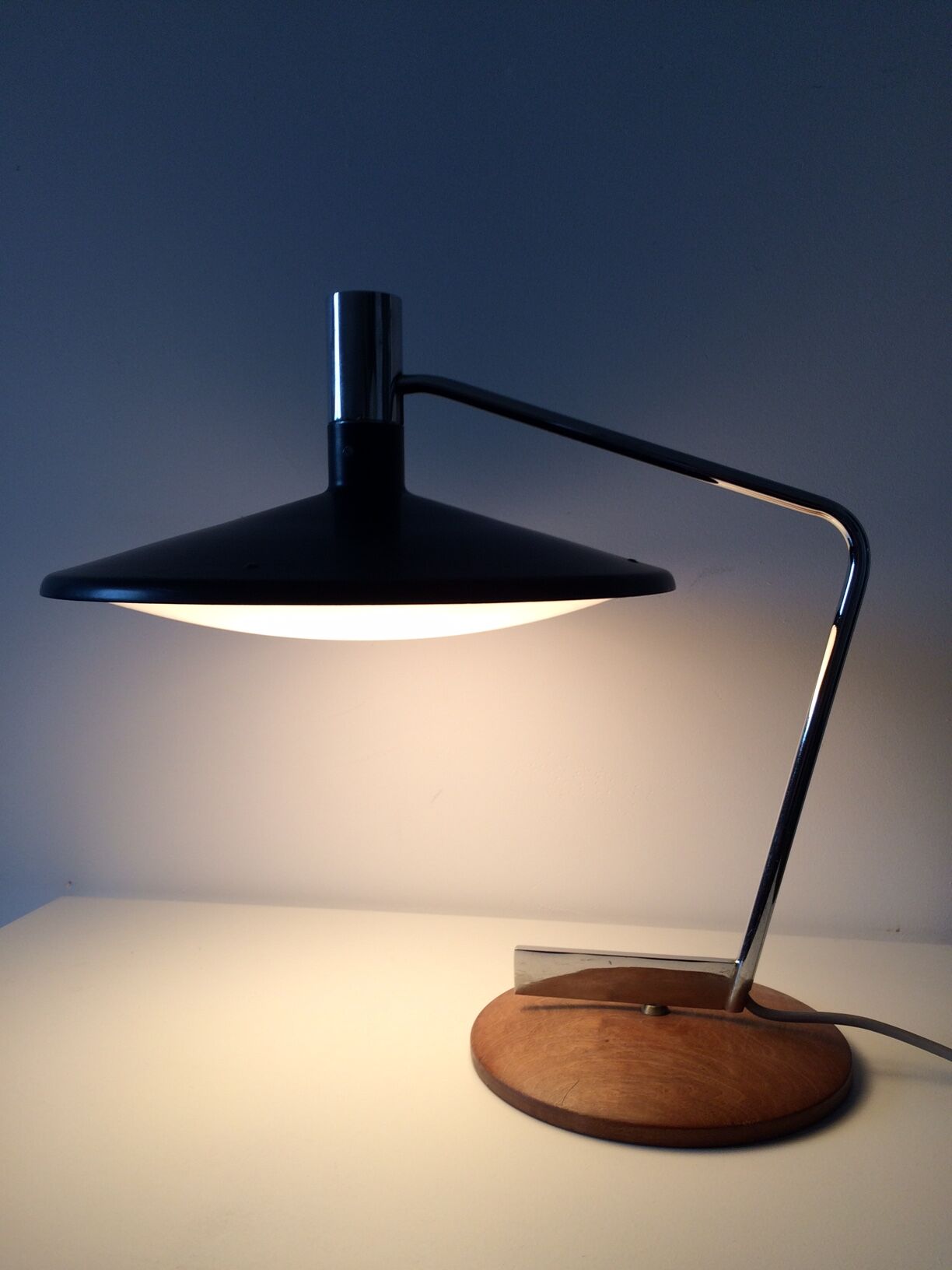 1960's desk lamp with turning base by George Frydman