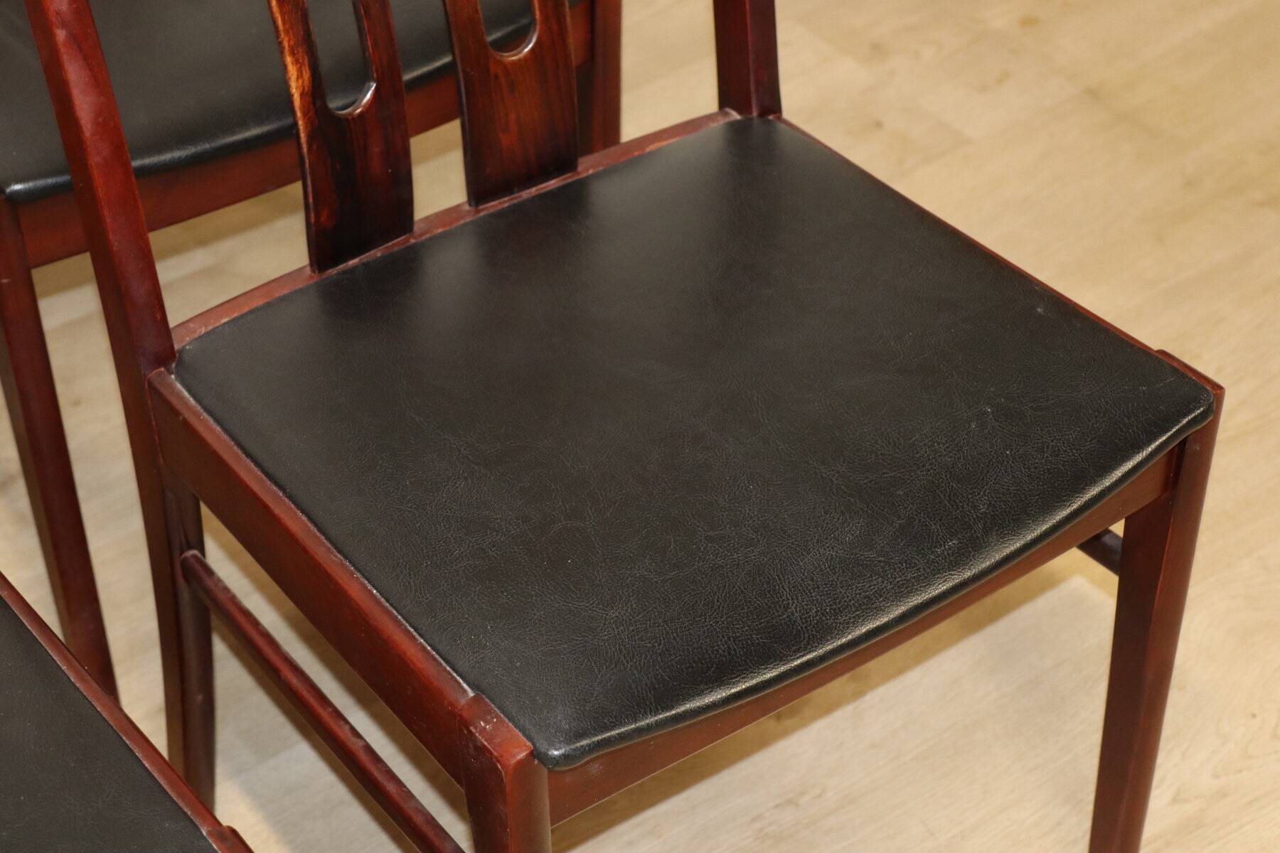 Set of 6 Scandinavian chairs in rosewood, 1960.