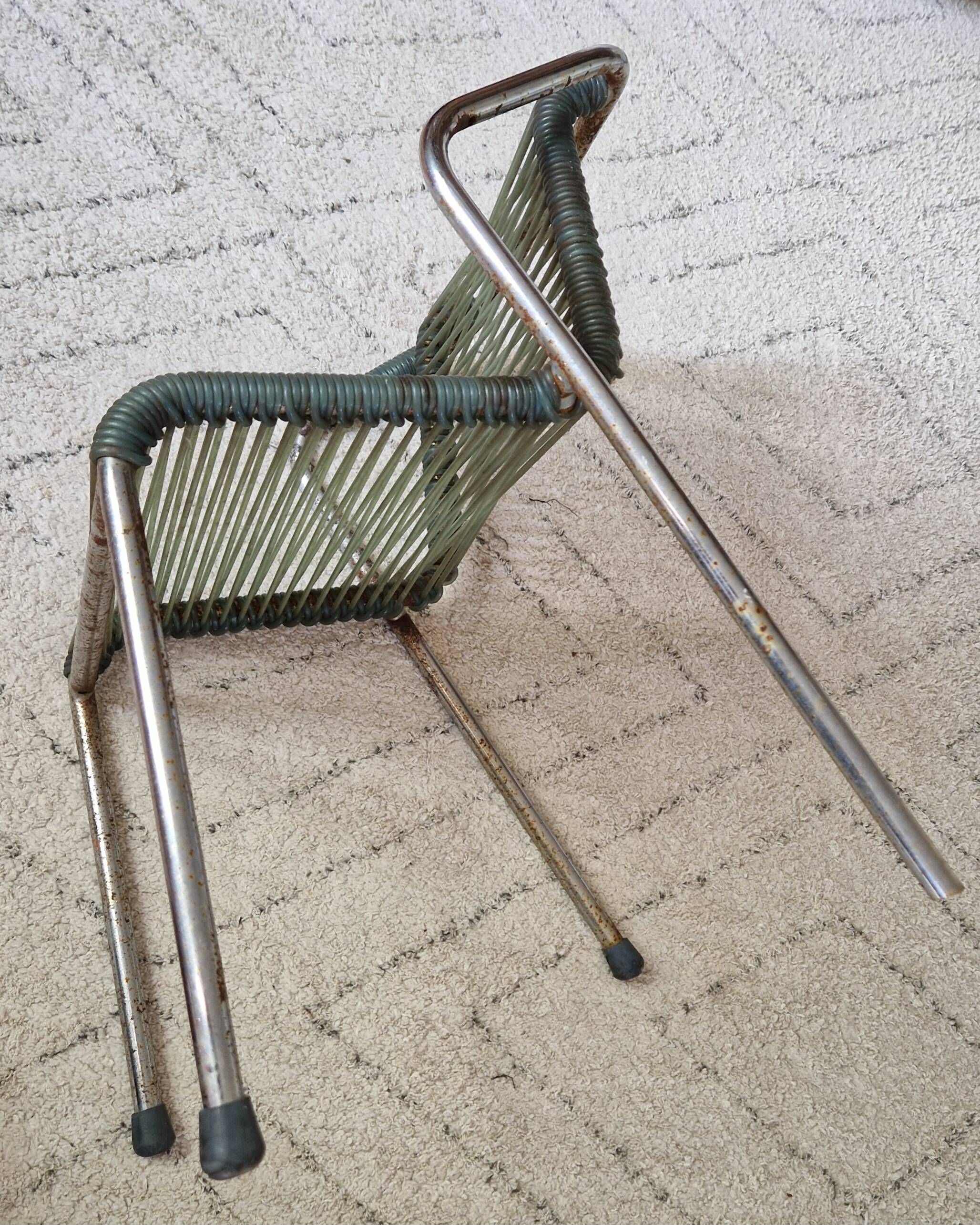 Chaise enfant scoubidou métal vintage 1970