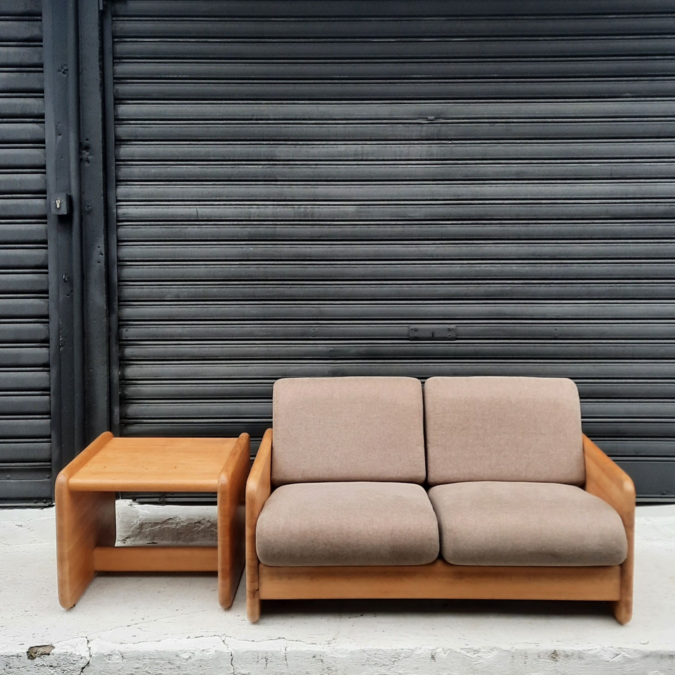 Sofa 2 places blond oak USA 1980