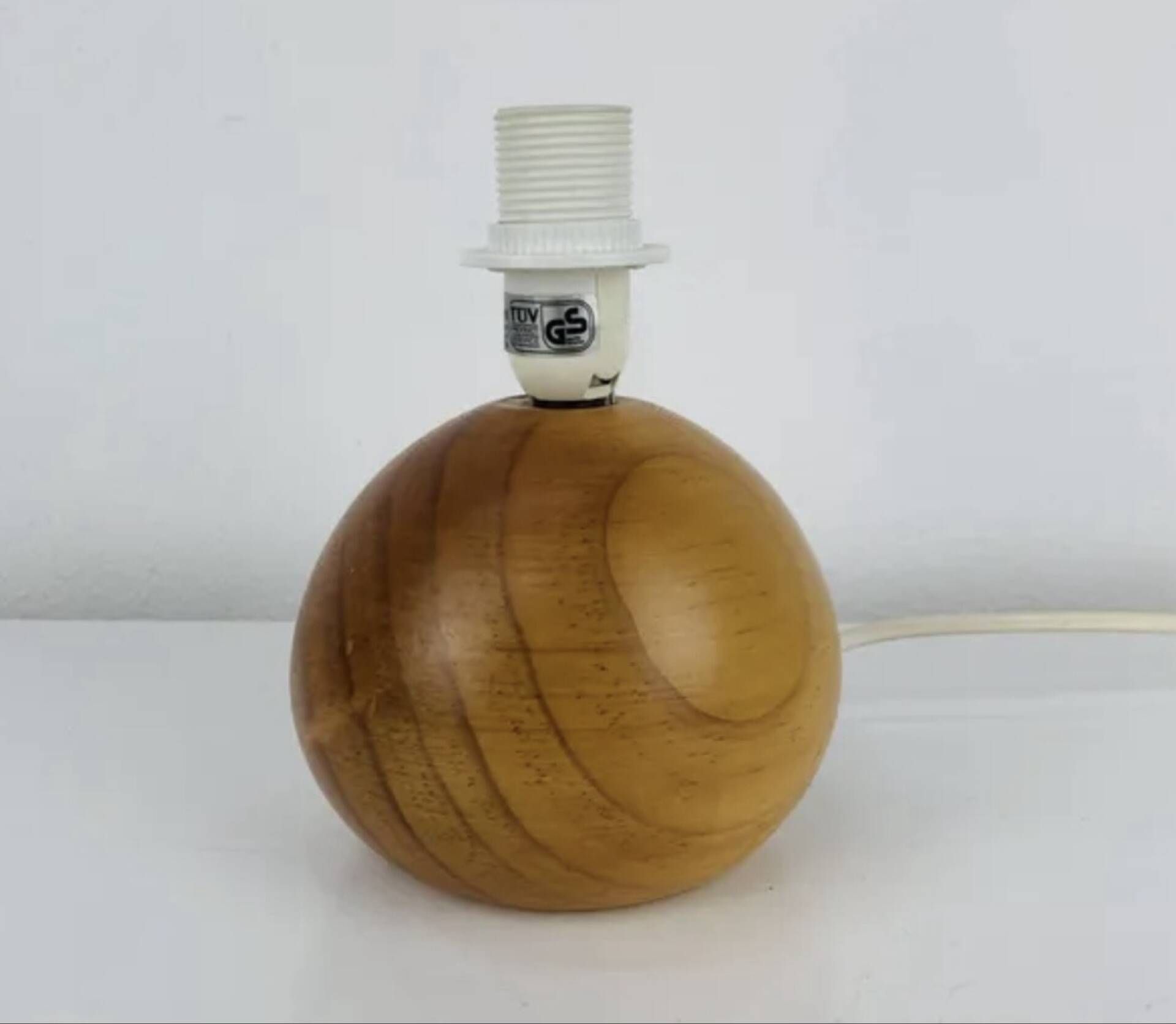 80s pine ball lamp