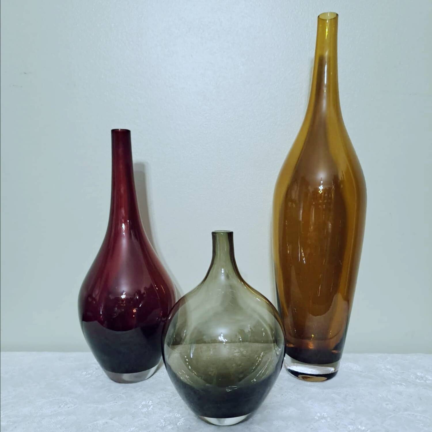 3 blown glass vases