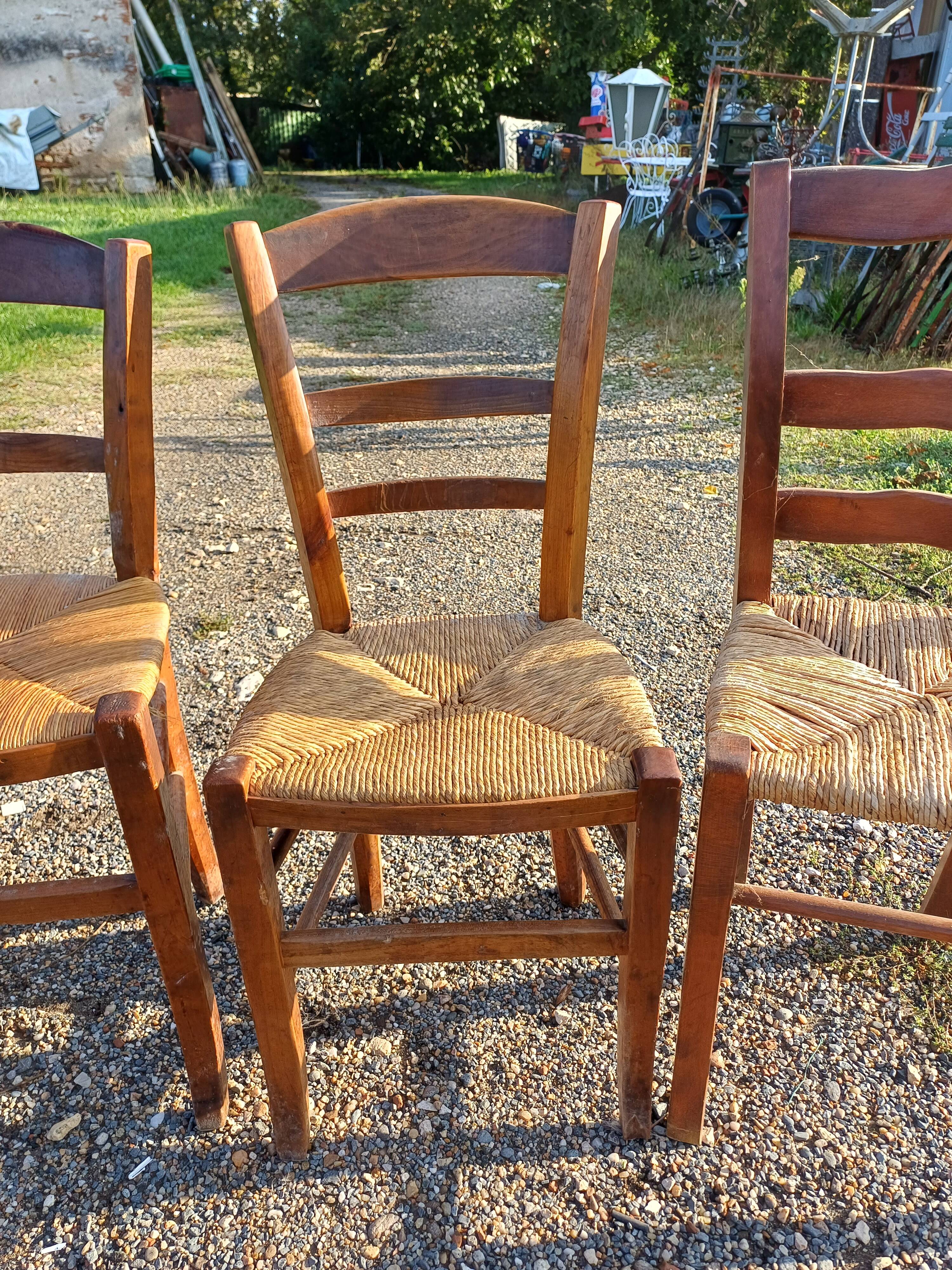 6 old straw chairs