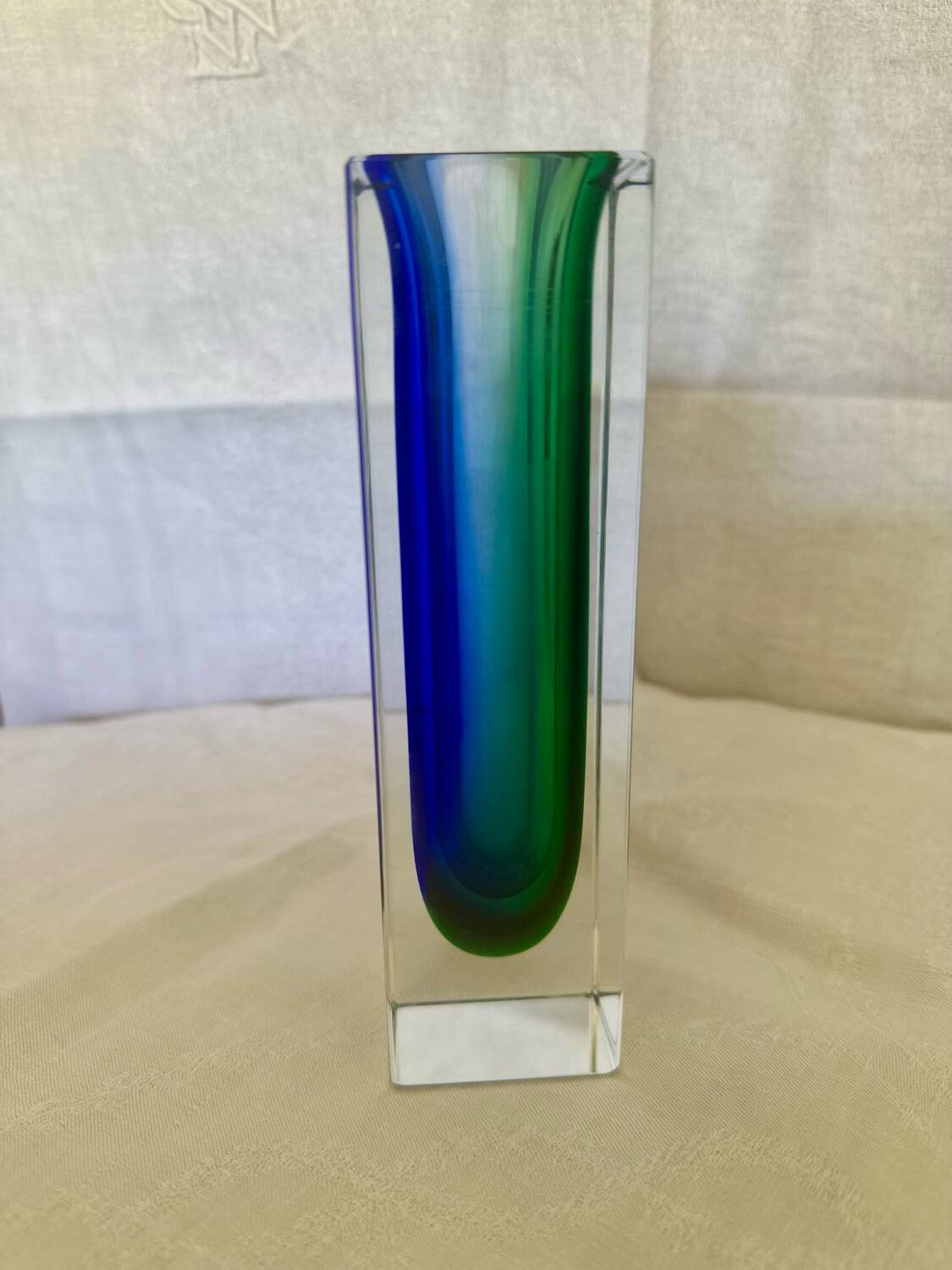 Small Geometric Sommerso Vase by Flavio Poli Edited by Mandruzatto