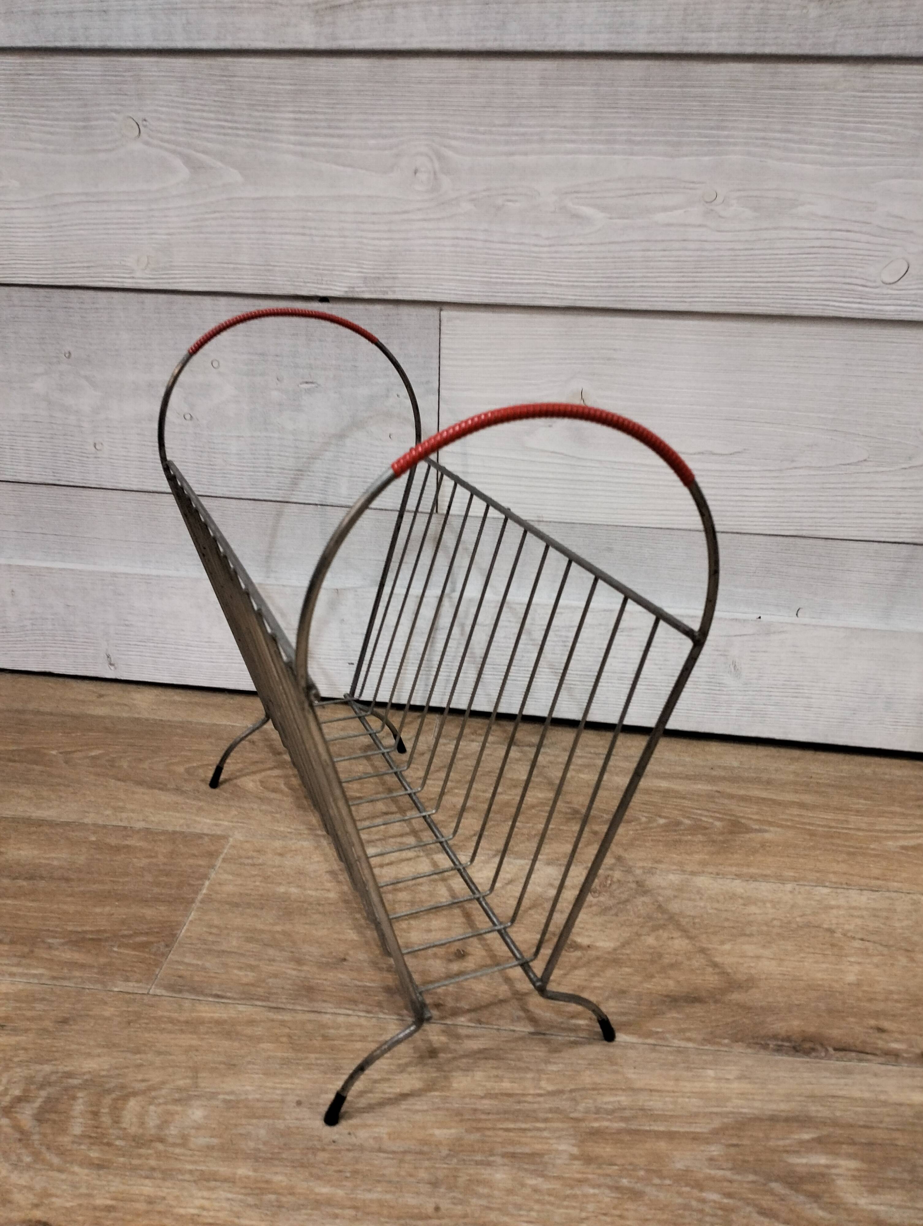 Porte revue métal