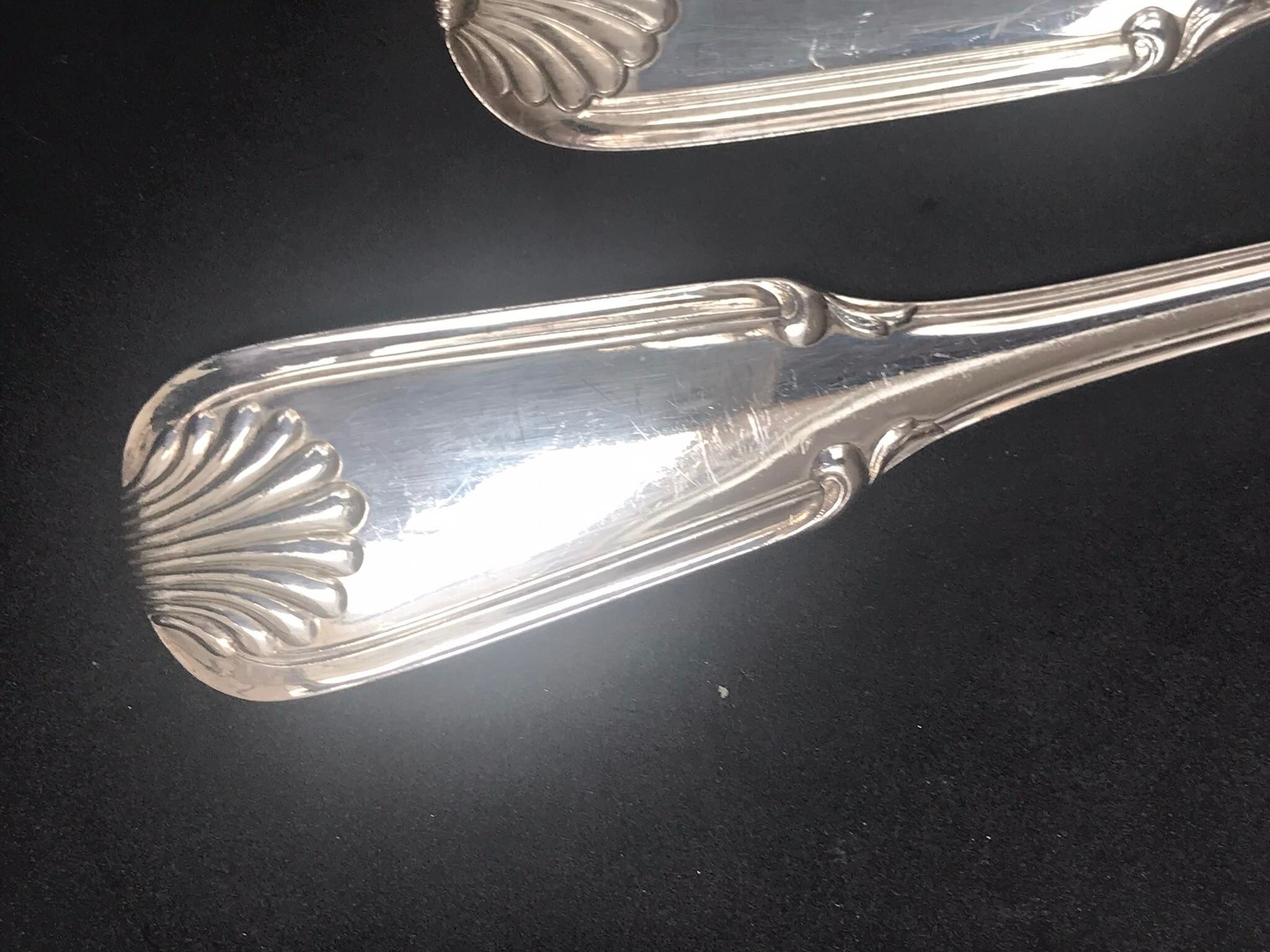 Silver shell cutlery