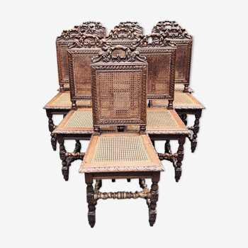 Ensemble de 12 chaises de style Louis XIII.