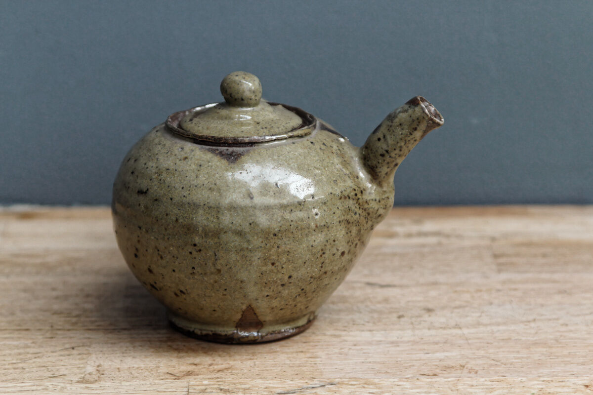 Artisanal teapot in glazed sandstone