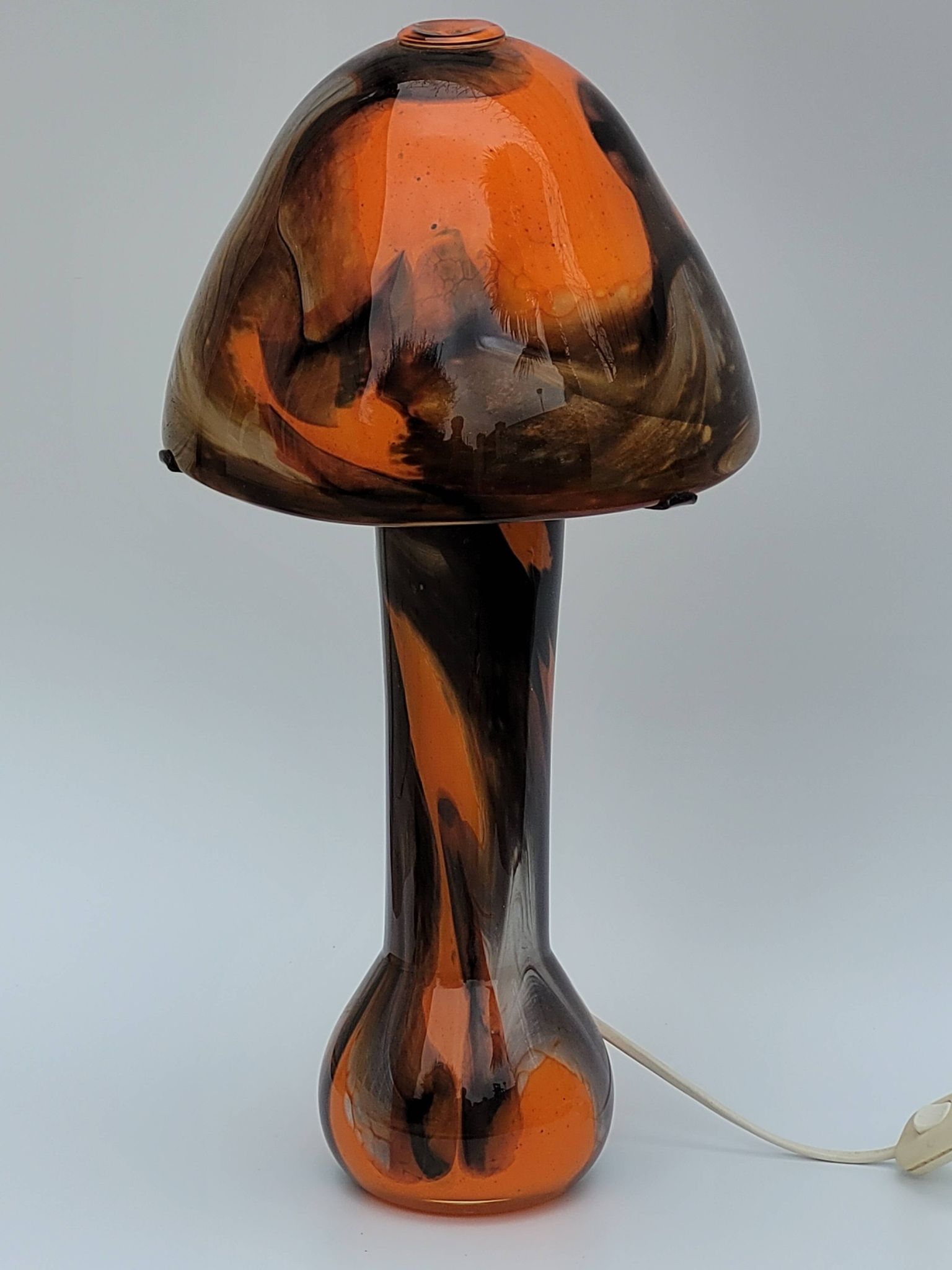 Vintage champion orange Murano glass lamp