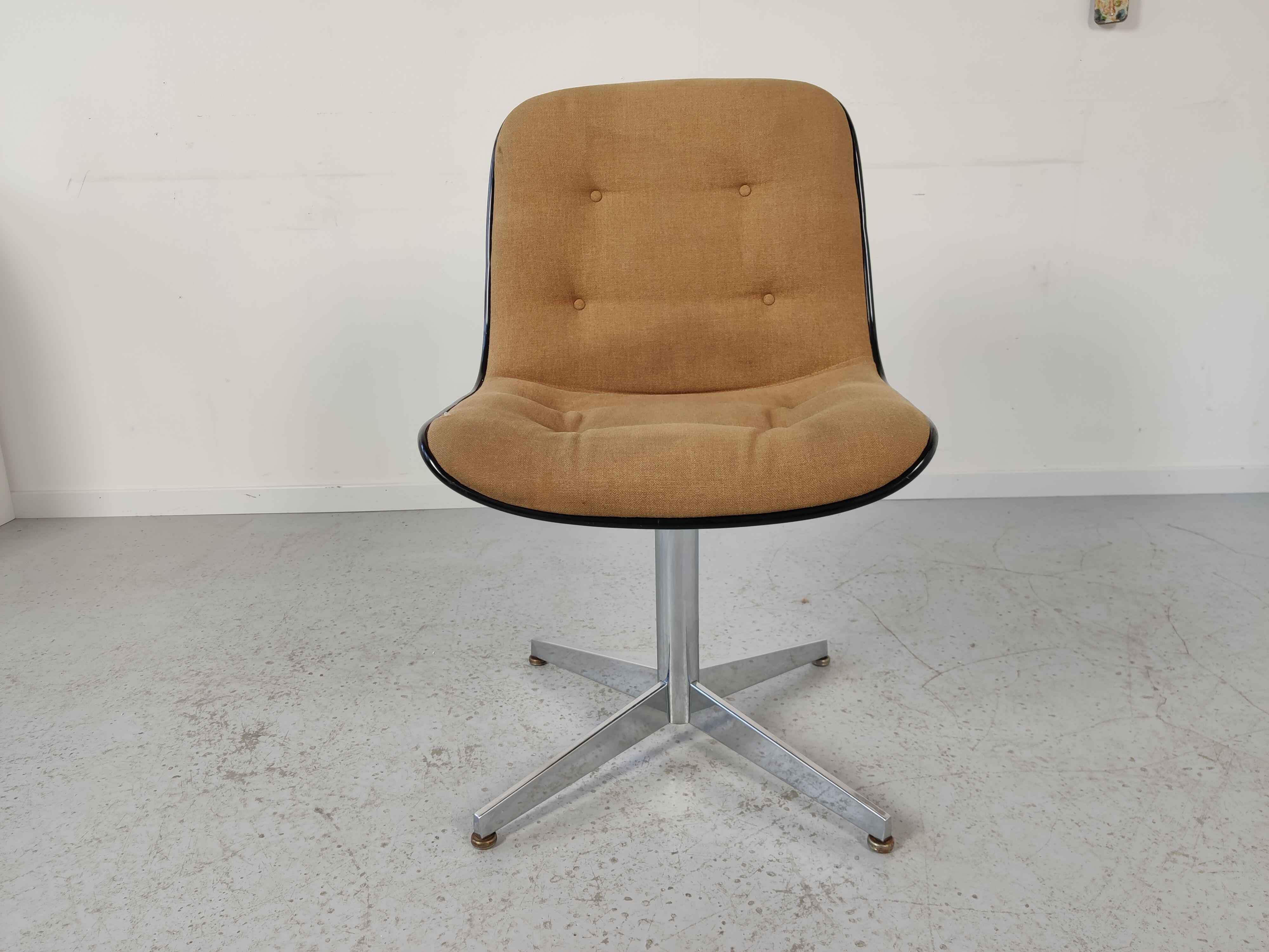 Randall Buck office chair for strafor, 70s