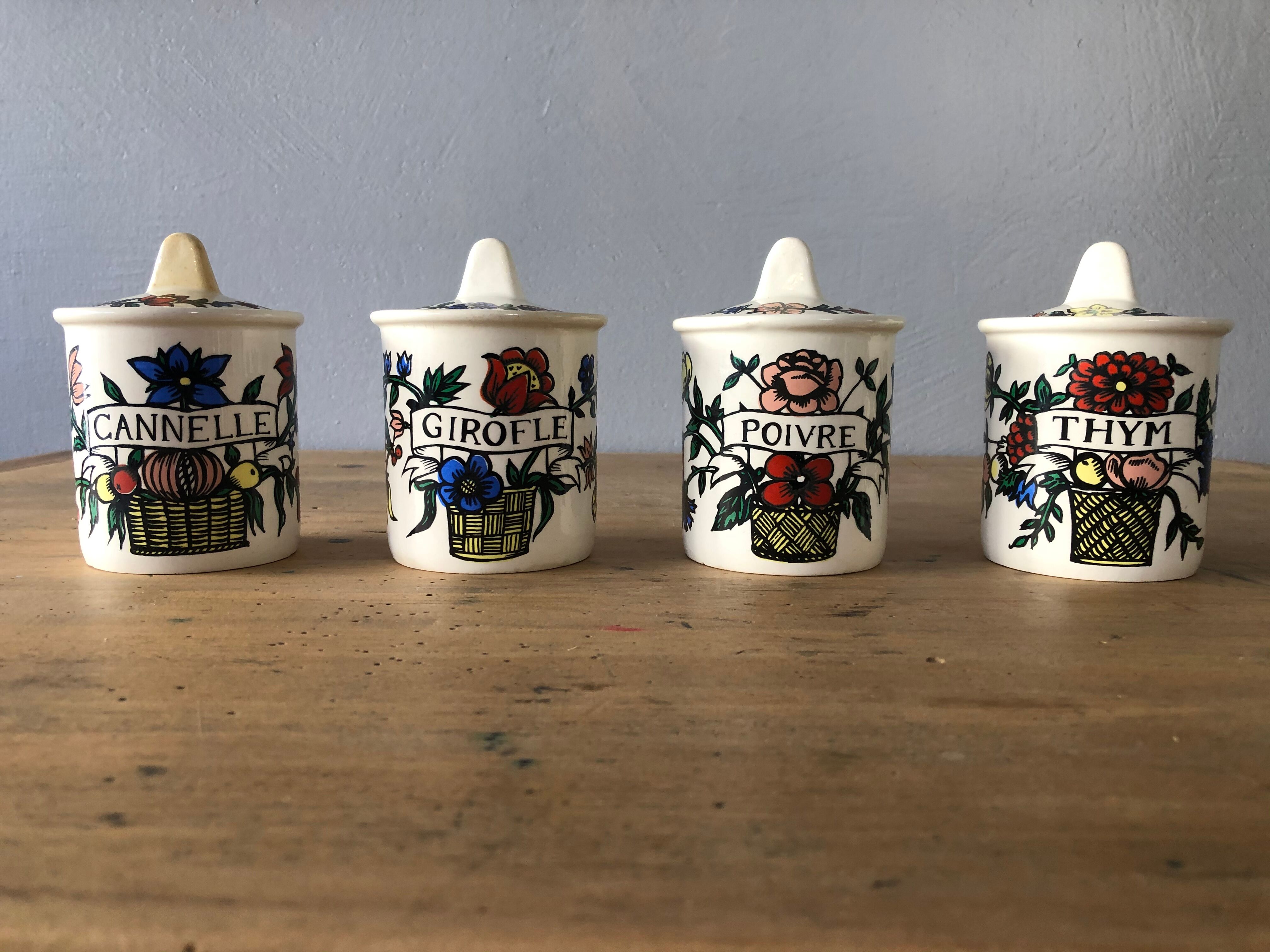 Set of 4 spice pots in earthenware