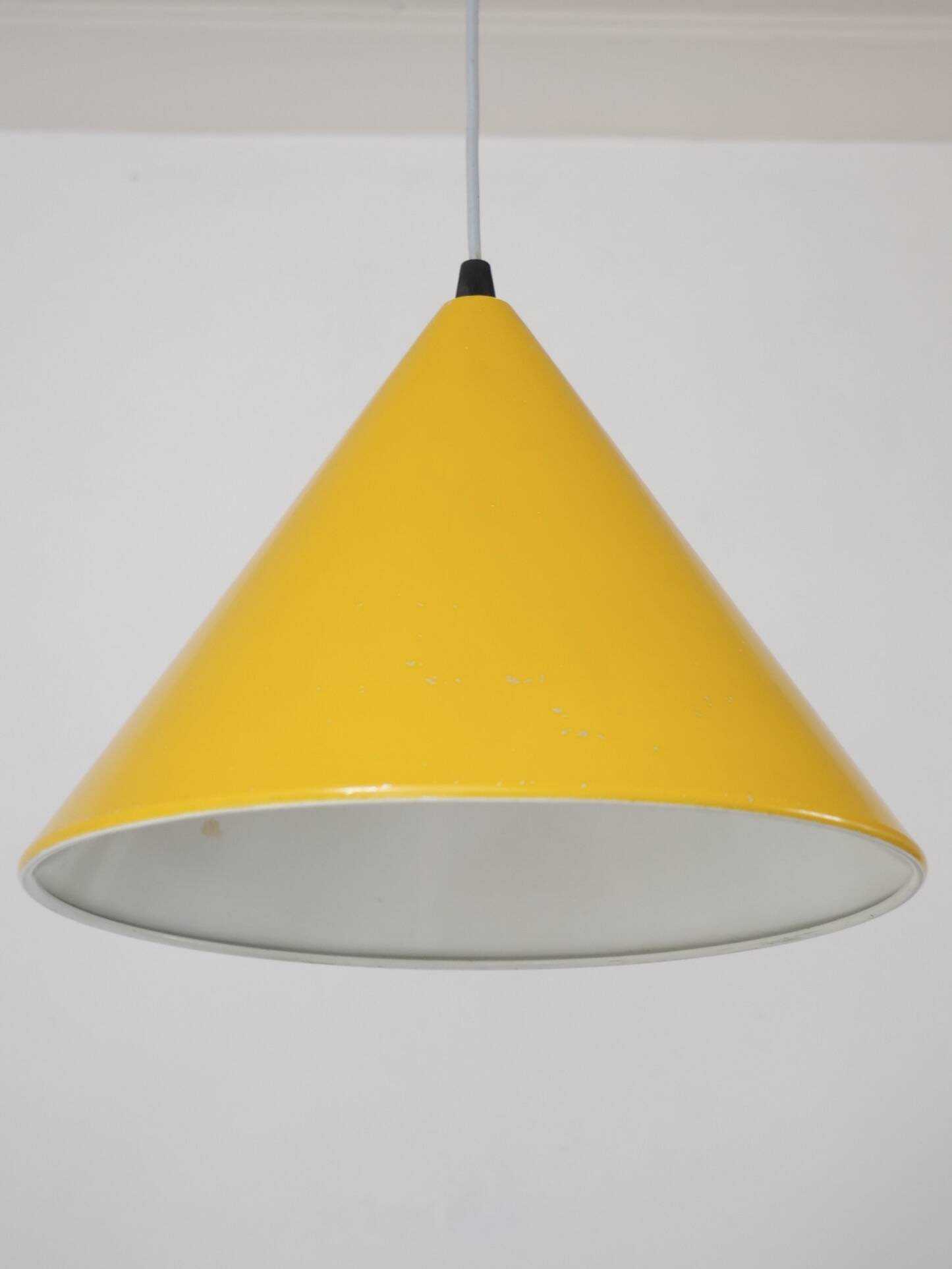 Medium Billiard Pendant Lamp by Arne Jacobsen