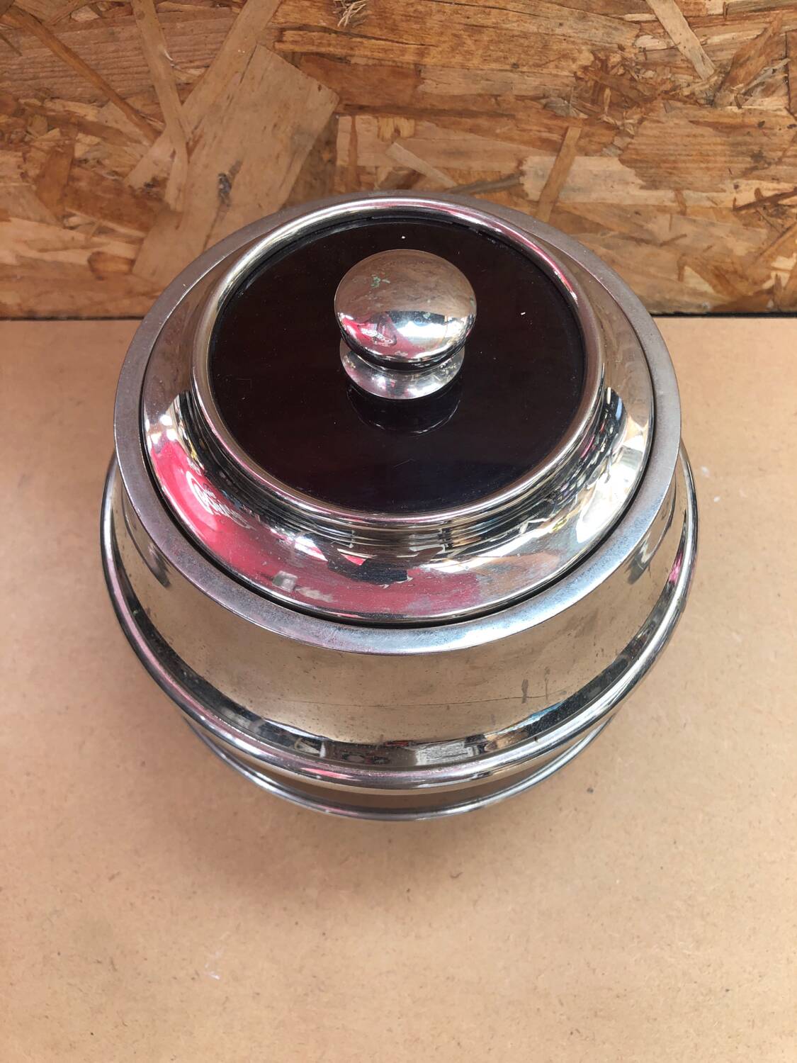 Old deco maella ice bucket red plastic & chrome made in spain