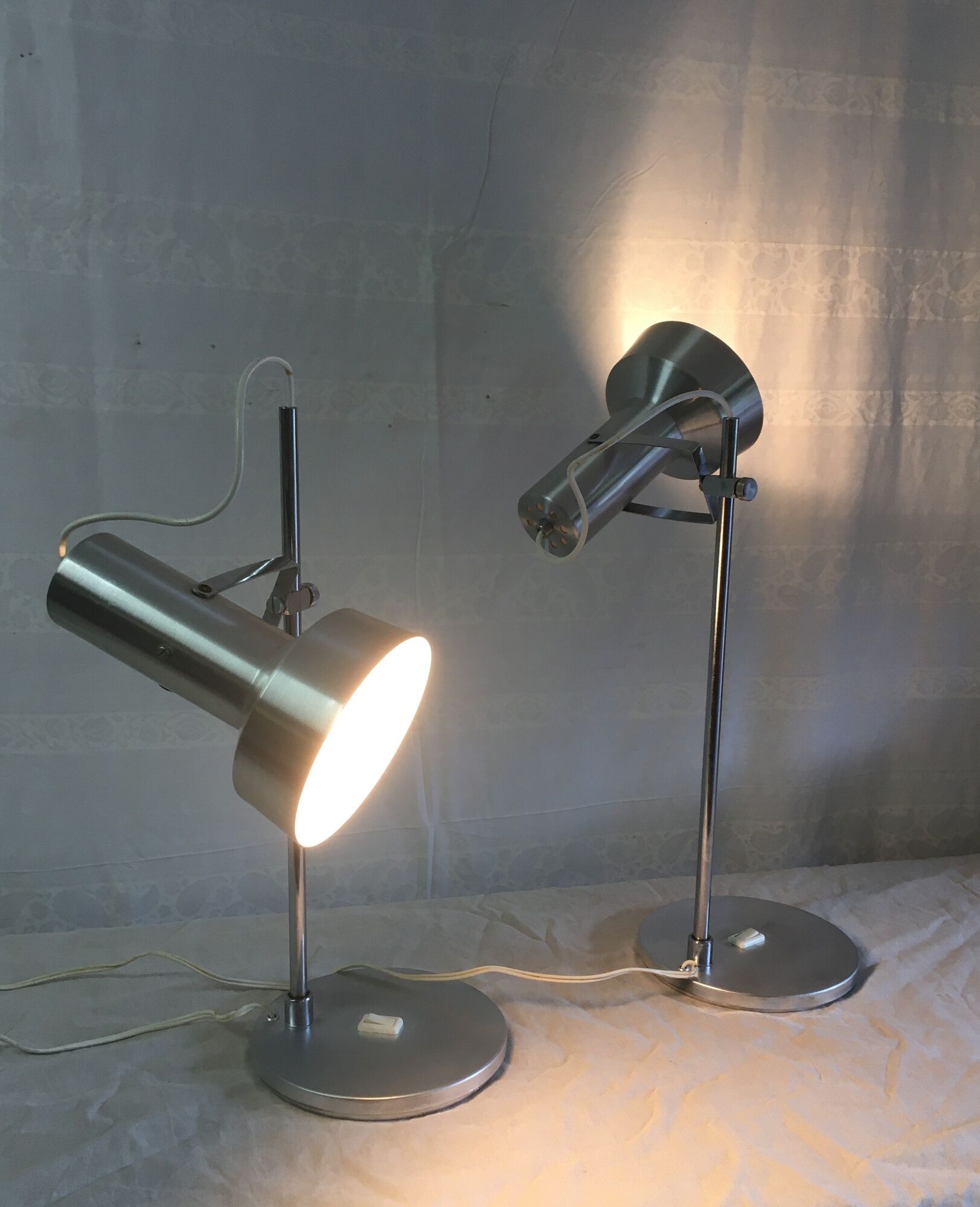 Set of 2 vintage articulated lamps - 60s