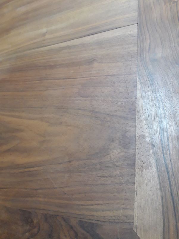 Minister's desk in walnut with drawers