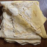 Nappe et 12 serviettes couleur paille annees 50.