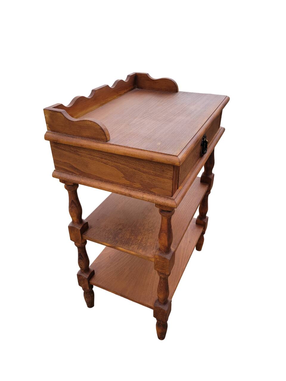 Vintage oak side/bedside table