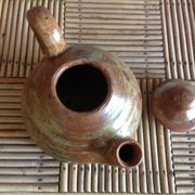 Teapot in sandis
