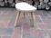 Tabouret tripode bois brut