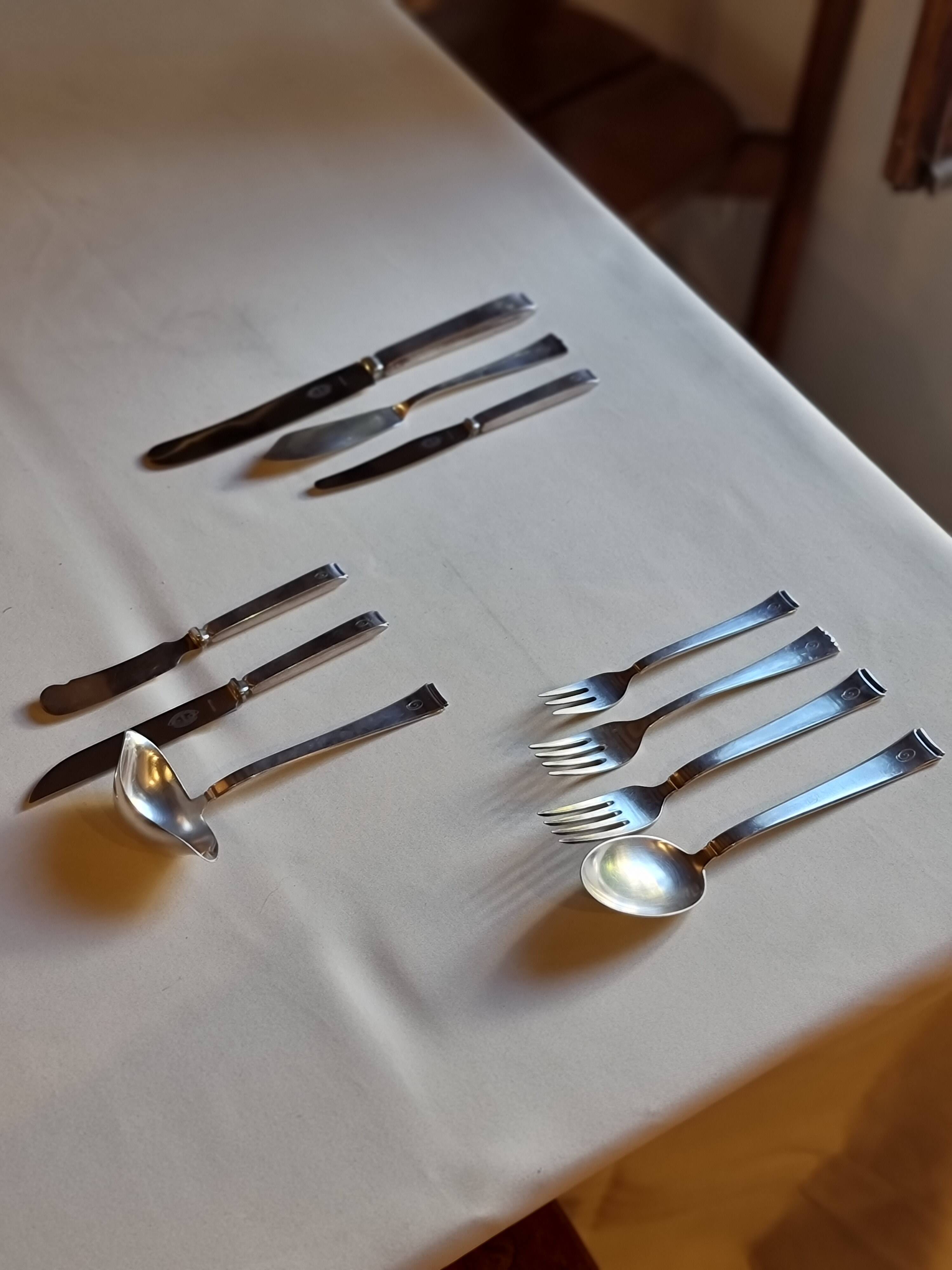 Scandinavian art deco housewife 1920 in monogrammed silver metal "O"