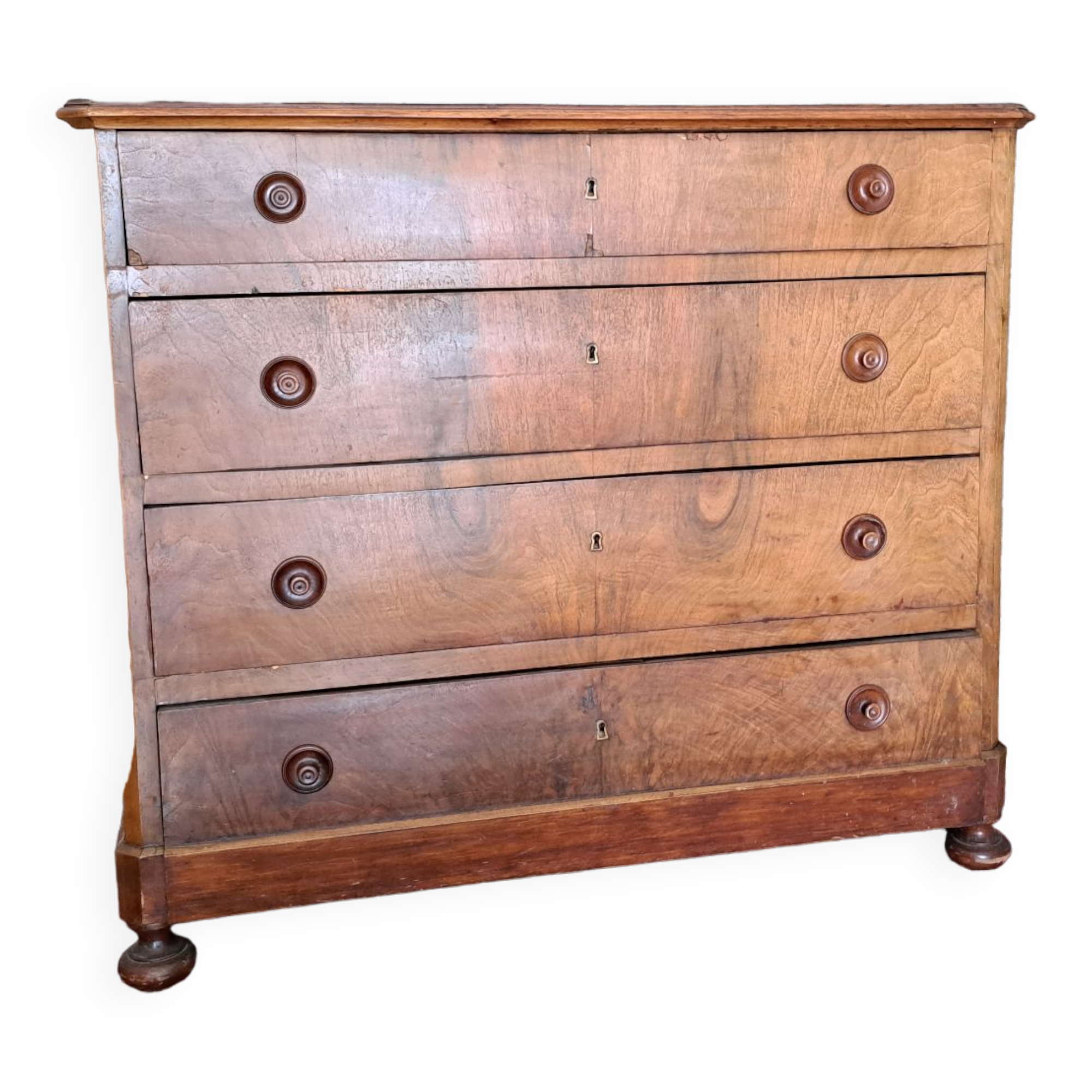 Antique chest of drawers