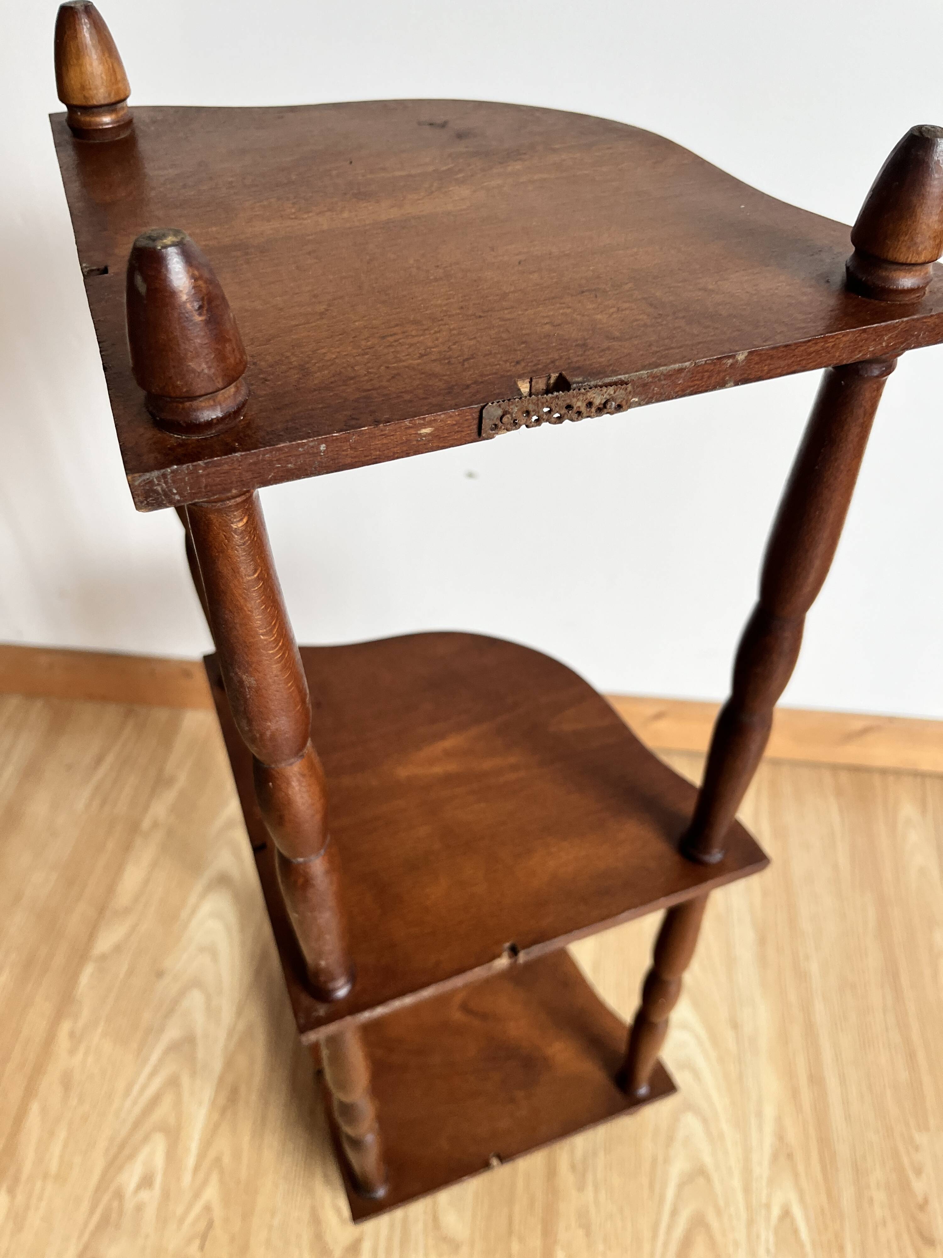 Étagère d'angle bois