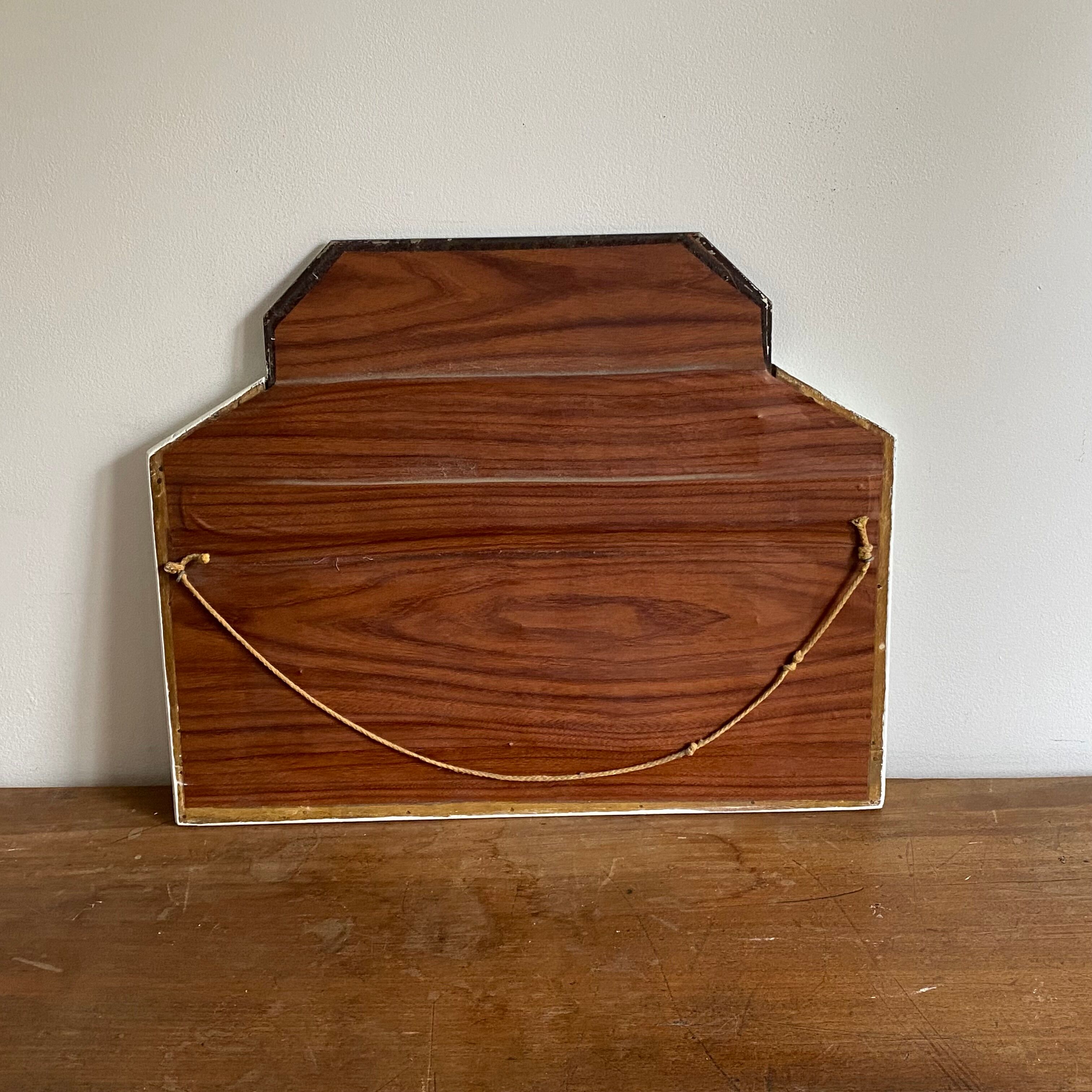 Art Deco mirror with beveled glass. 55x44