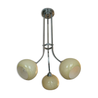 Lustre vintage art déco moderniste, métal chromé et opaline beige, France 1930