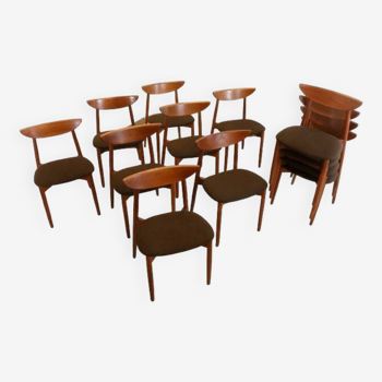 Suite de 12 chaises Harry Ostergaard pour Randers Mobelfabriek