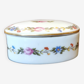 Boîte en porcelaine