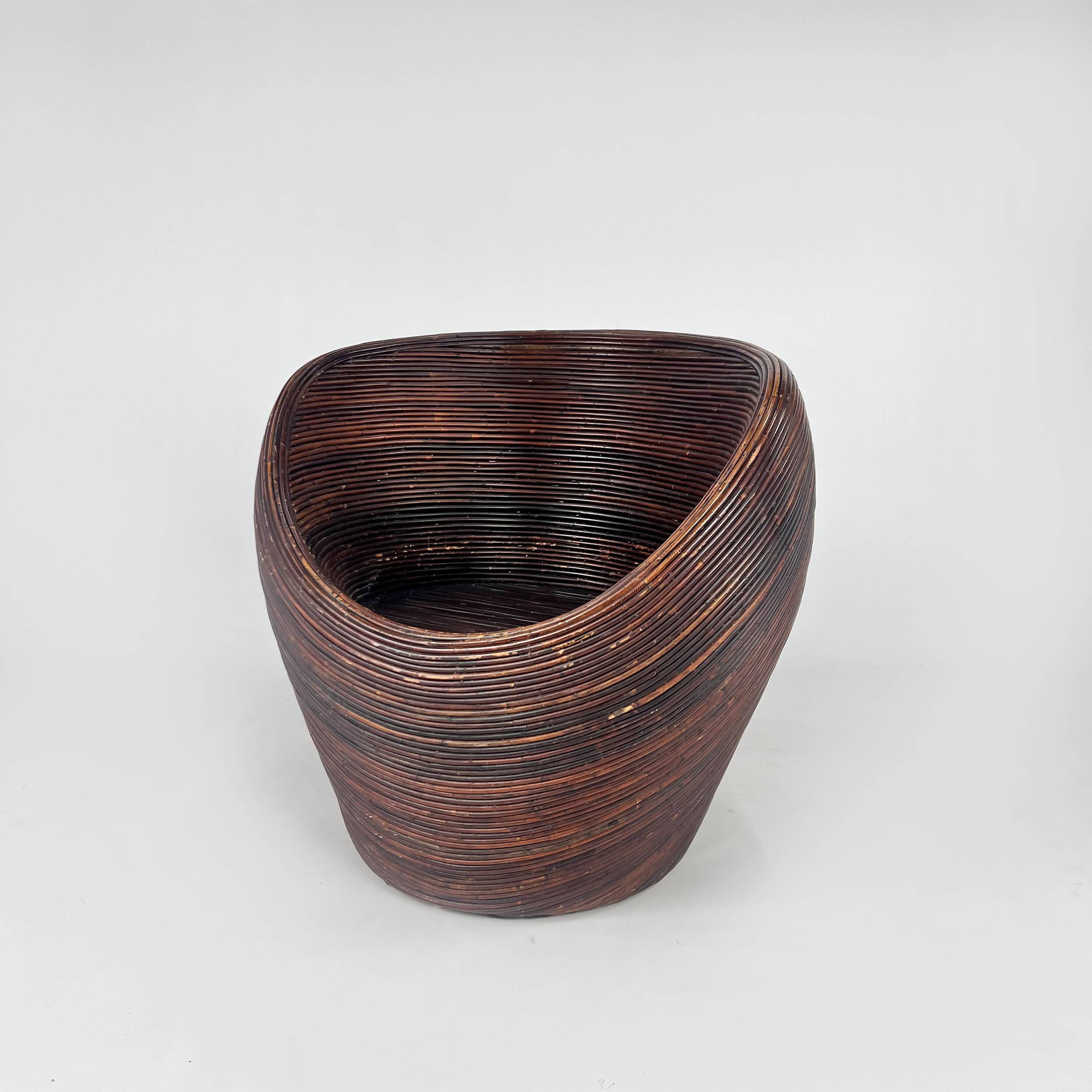 Vintage Italian Wicker Lounge Chair in the style of Gabriella Crespi, 1960s