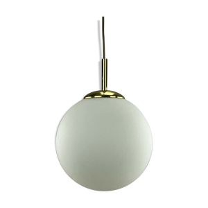 Suspension boule opale