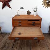 Former furniture business to drawers set