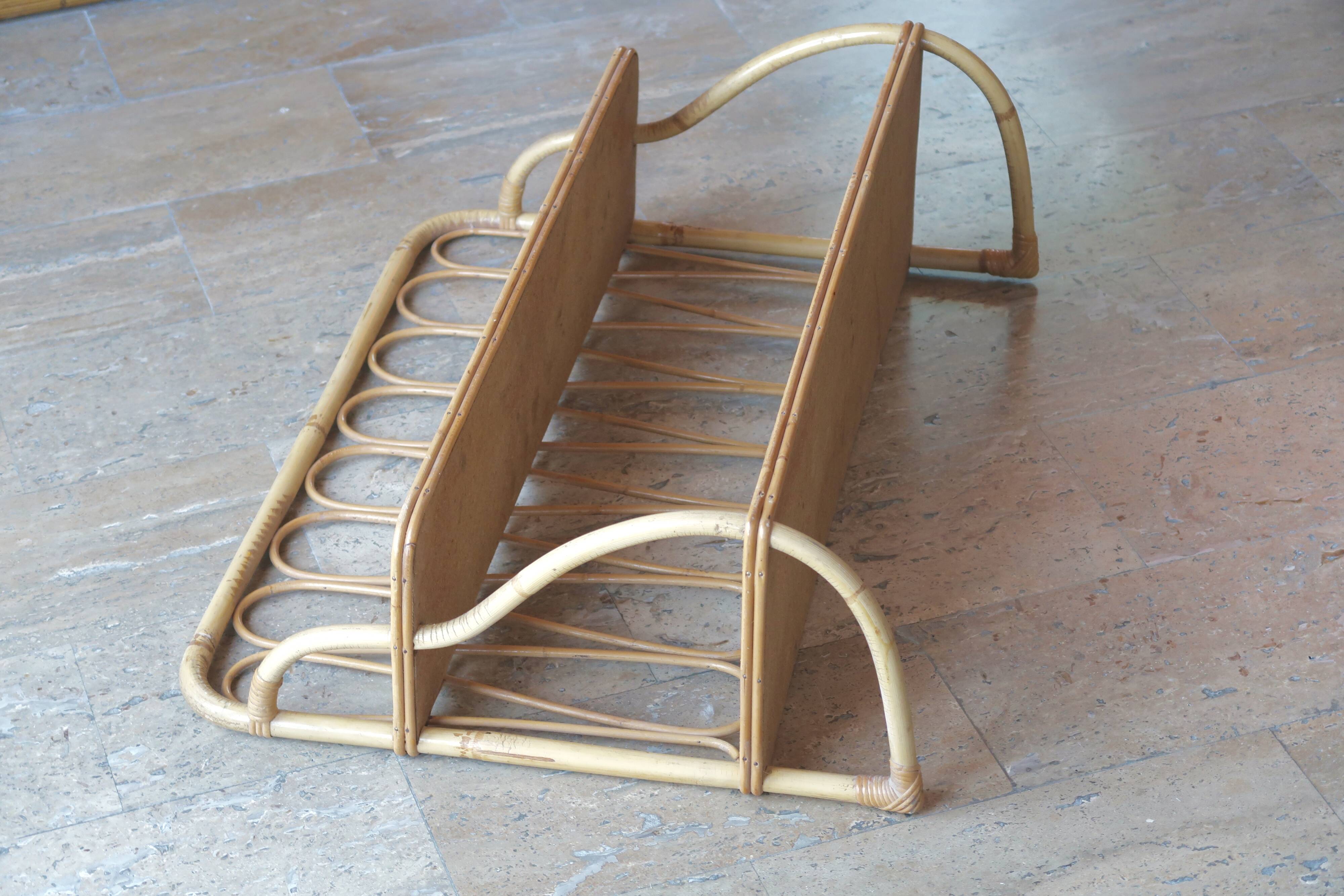 Wall shelf in rattan and bamboo, 70s