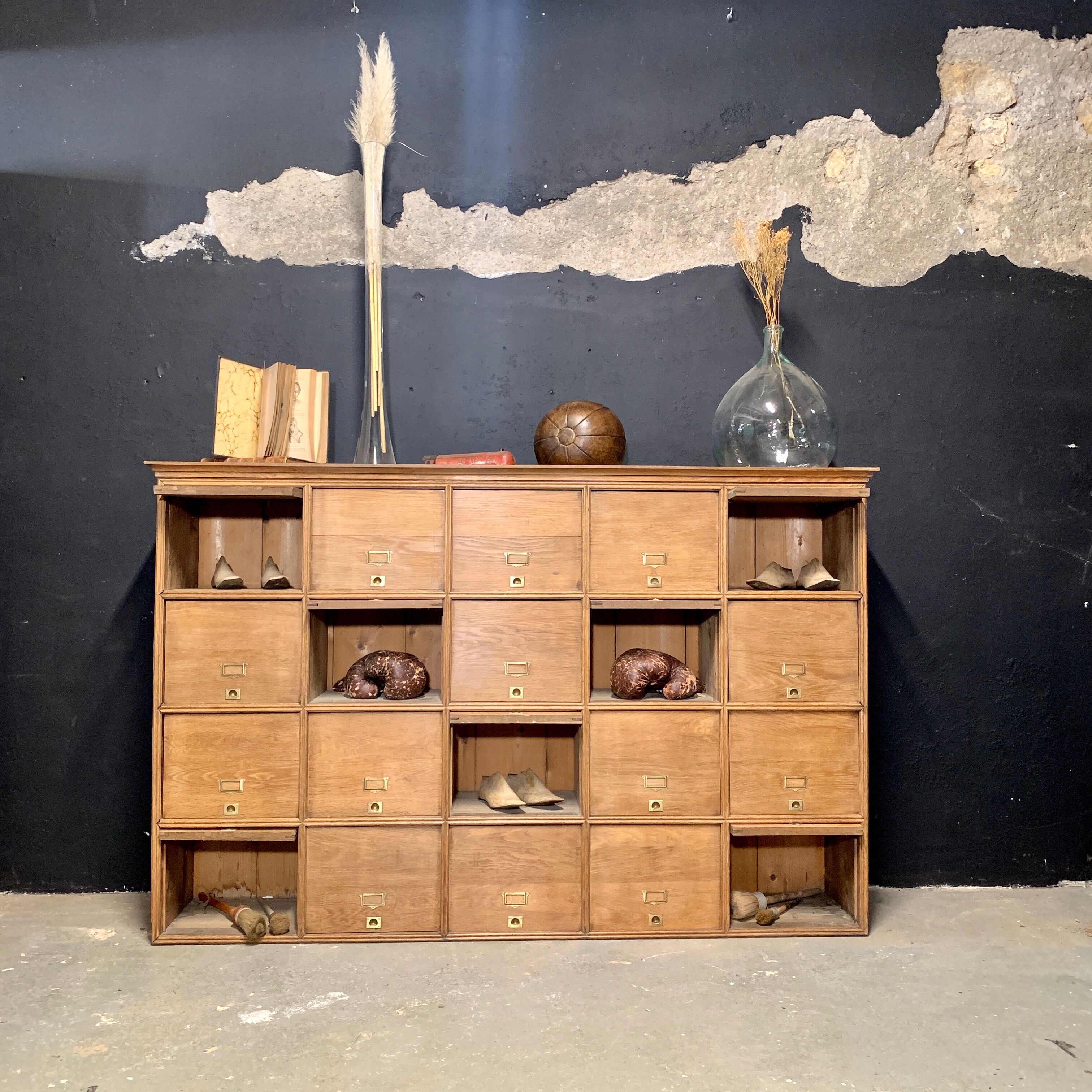 Furniture by trade notary 1930