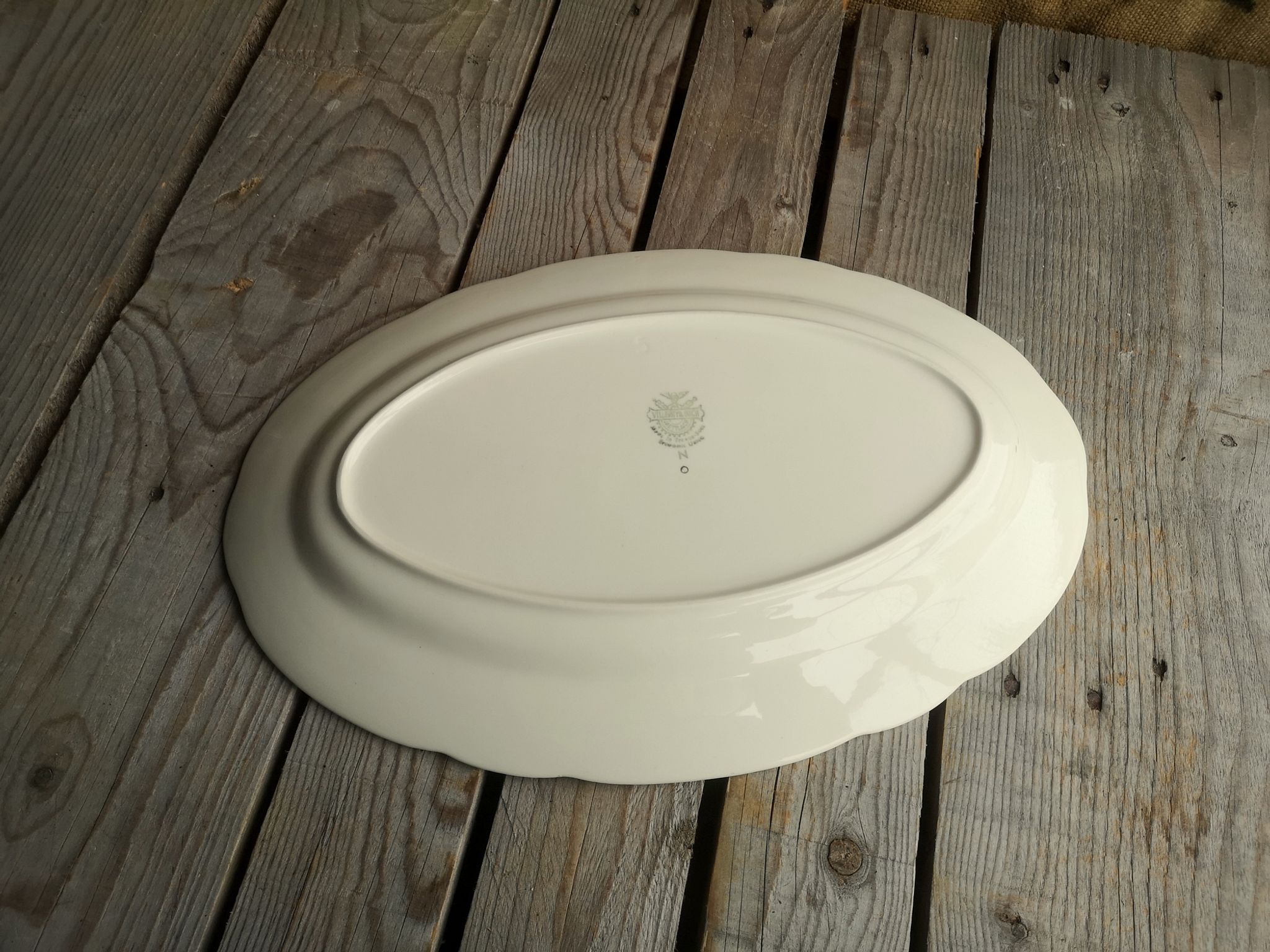 Oval Ceramics Plate Villeroy Boch Green Edge Mint and Gold