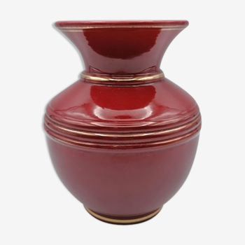 Vase en céramique rouge