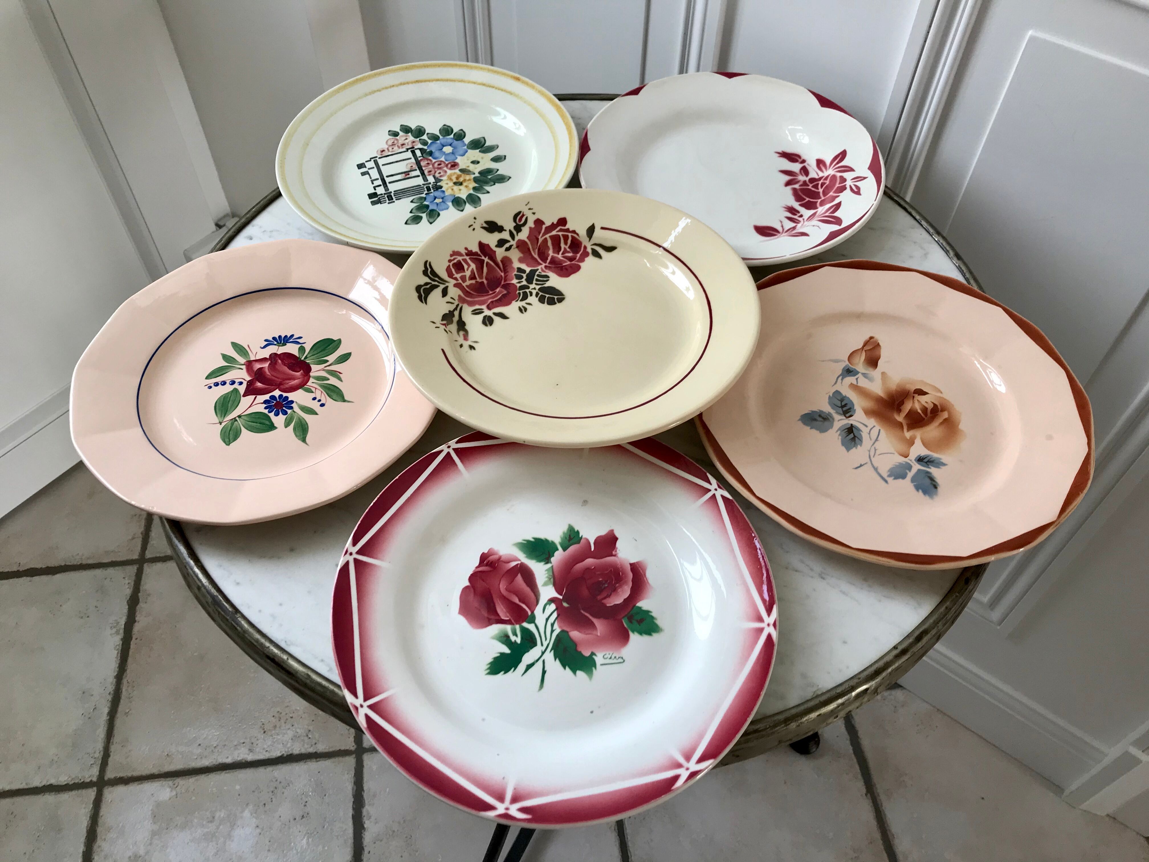 Set of 6 flat plates mismatched Digoin Sarreguemines (Corsica, Cibon, etc.)